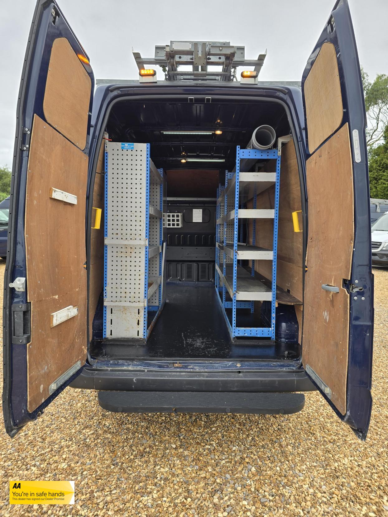 Ford Transit 2.2 TDCi 350 Panel Van 3dr Diesel Manual FWD L3 H2 (209 g/km, 123 bhp)