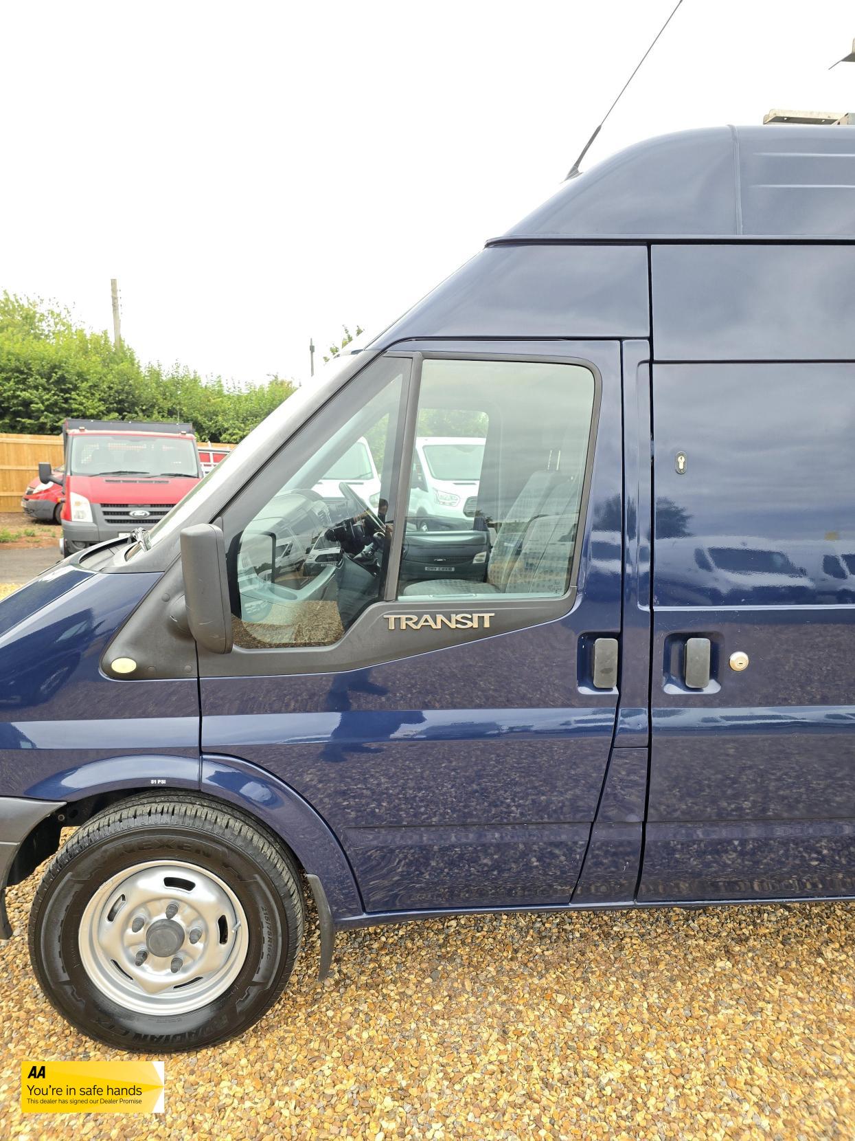 Ford Transit 2.2 TDCi 350 Panel Van 3dr Diesel Manual FWD L3 H2 (209 g/km, 123 bhp)