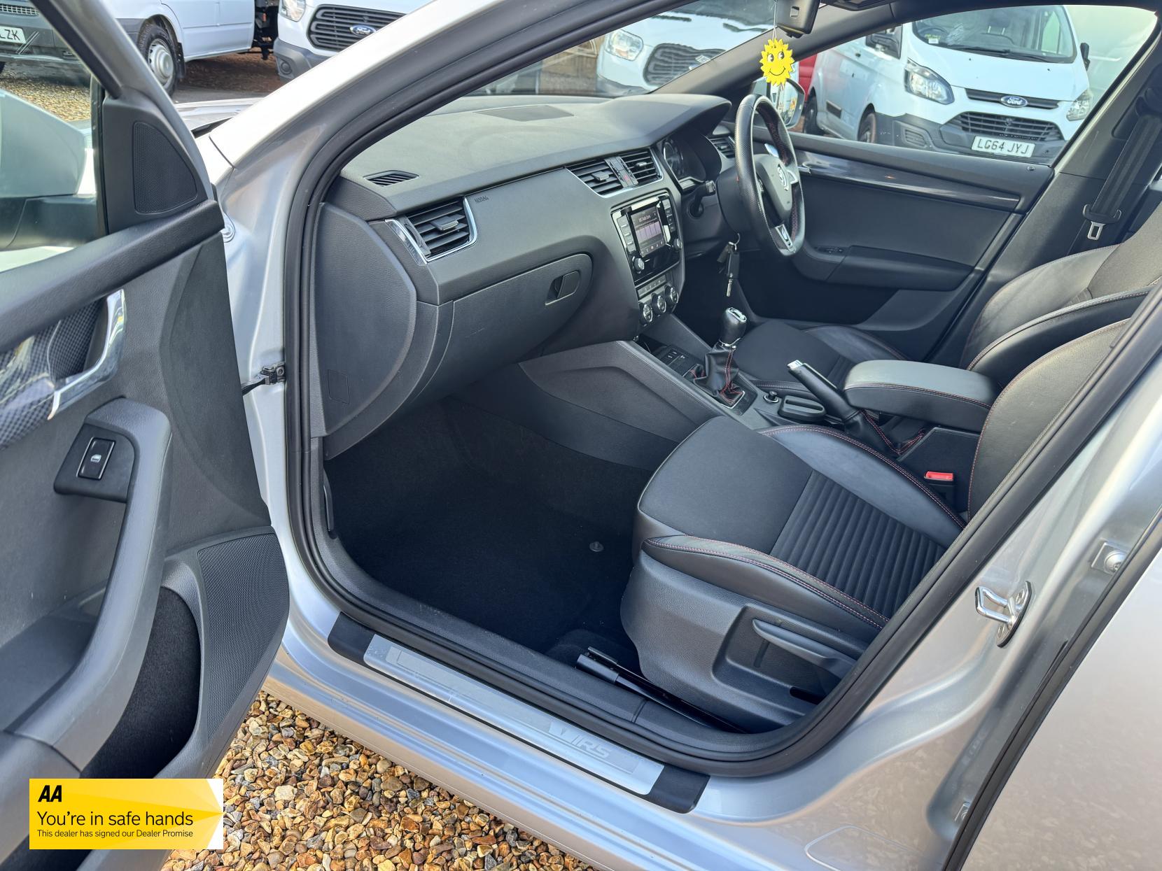 Skoda Octavia 2.0 TDI vRS Hatchback 5dr Diesel Manual Euro 5 (s/s) (184 ps)