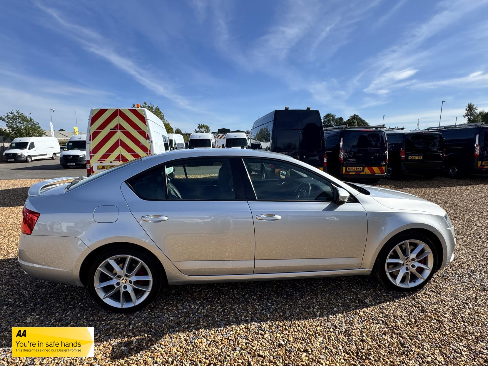 Skoda Octavia 2.0 TDI vRS Hatchback 5dr Diesel Manual Euro 5 (s/s) (184 ps)