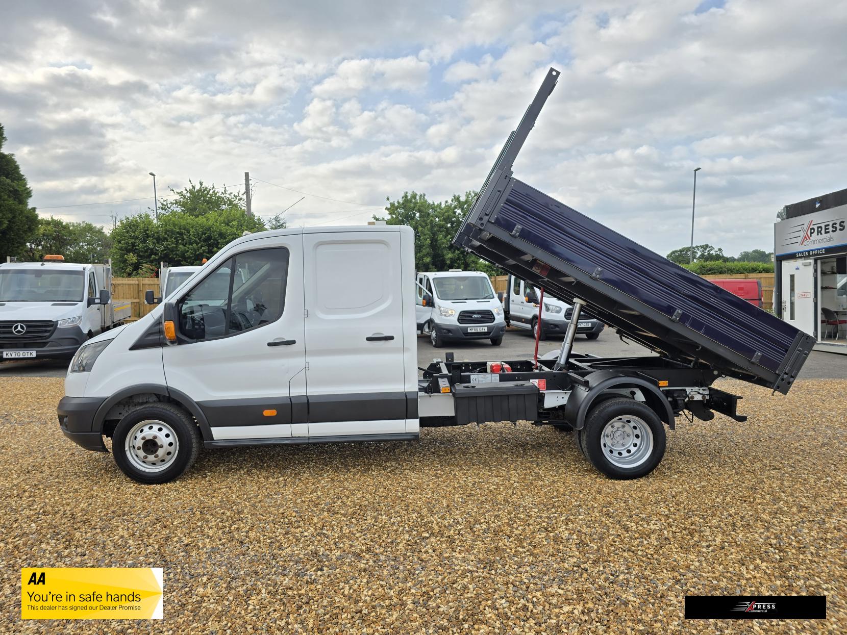 Ford Transit Transit 2.0 350 EcoBlue 1-Way Double Tipper Double Cab 4dr Diesel Manual RWD L3 Euro 6 (1-Way, 1-Stop) (130 ps)
