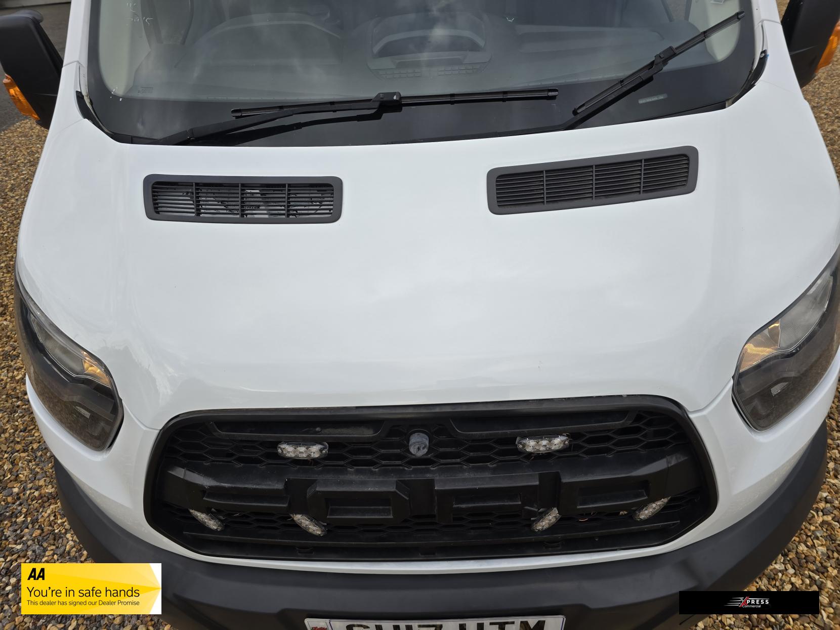 Ford Transit Transit 2.0 350 EcoBlue 1-Way Double Tipper Double Cab 4dr Diesel Manual RWD L3 Euro 6 (1-Way, 1-Stop) (130 ps)