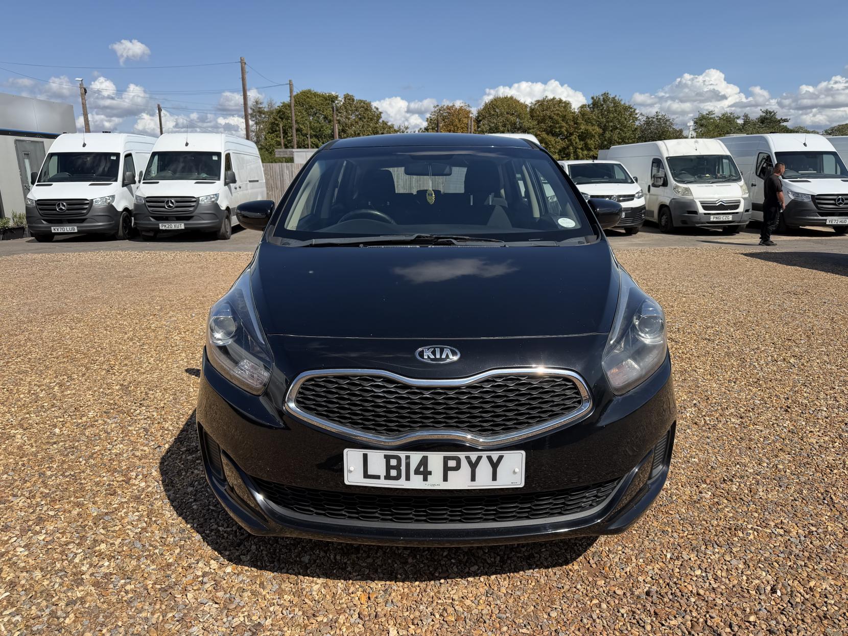 2014 Kia Carens 1.7 CRDi EcoDynamics 1 MPV 5dr Diesel Manual Euro 5 (s/s) (114 bhp) - Thumbnail 6