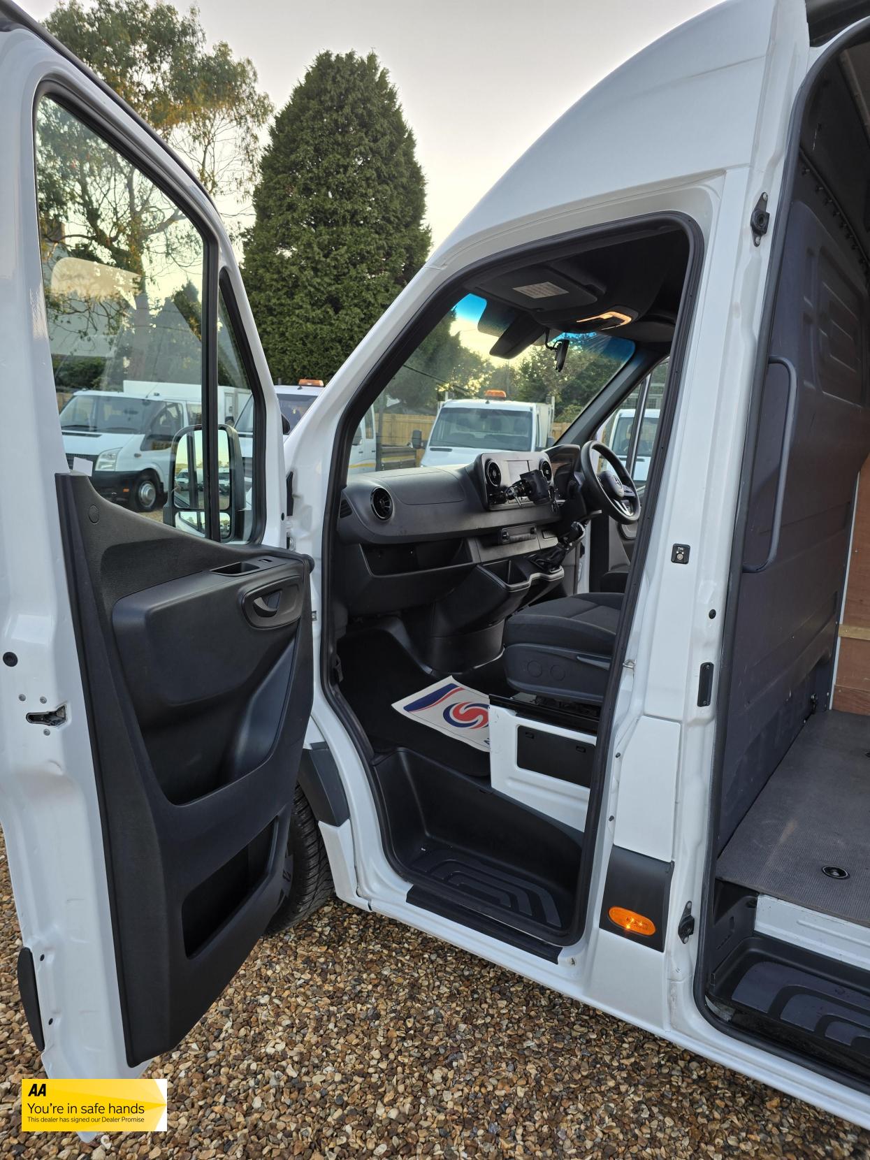 Mercedes-Benz Sprinter 2.1 311 CDI Panel Van 5dr Diesel Manual RWD L3 H2 Euro 6 (114 ps)
