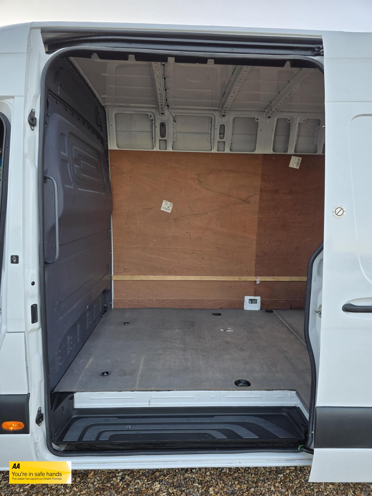 Mercedes-Benz Sprinter 2.1 311 CDI Panel Van 5dr Diesel Manual RWD L3 H2 Euro 6 (114 ps)