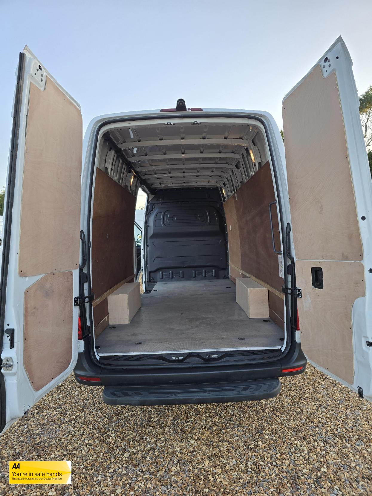 Mercedes-Benz Sprinter 2.1 311 CDI Panel Van 5dr Diesel Manual RWD L3 H2 Euro 6 (114 ps)