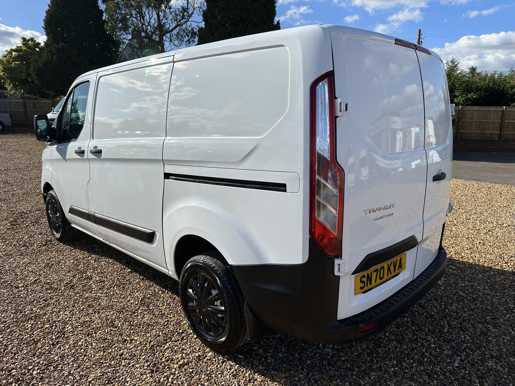 Ford Transit Custom 2.0 280 EcoBlue Leader Panel Van 5dr Diesel Manual L1 H1 Euro 6 (s/s) (105 ps)