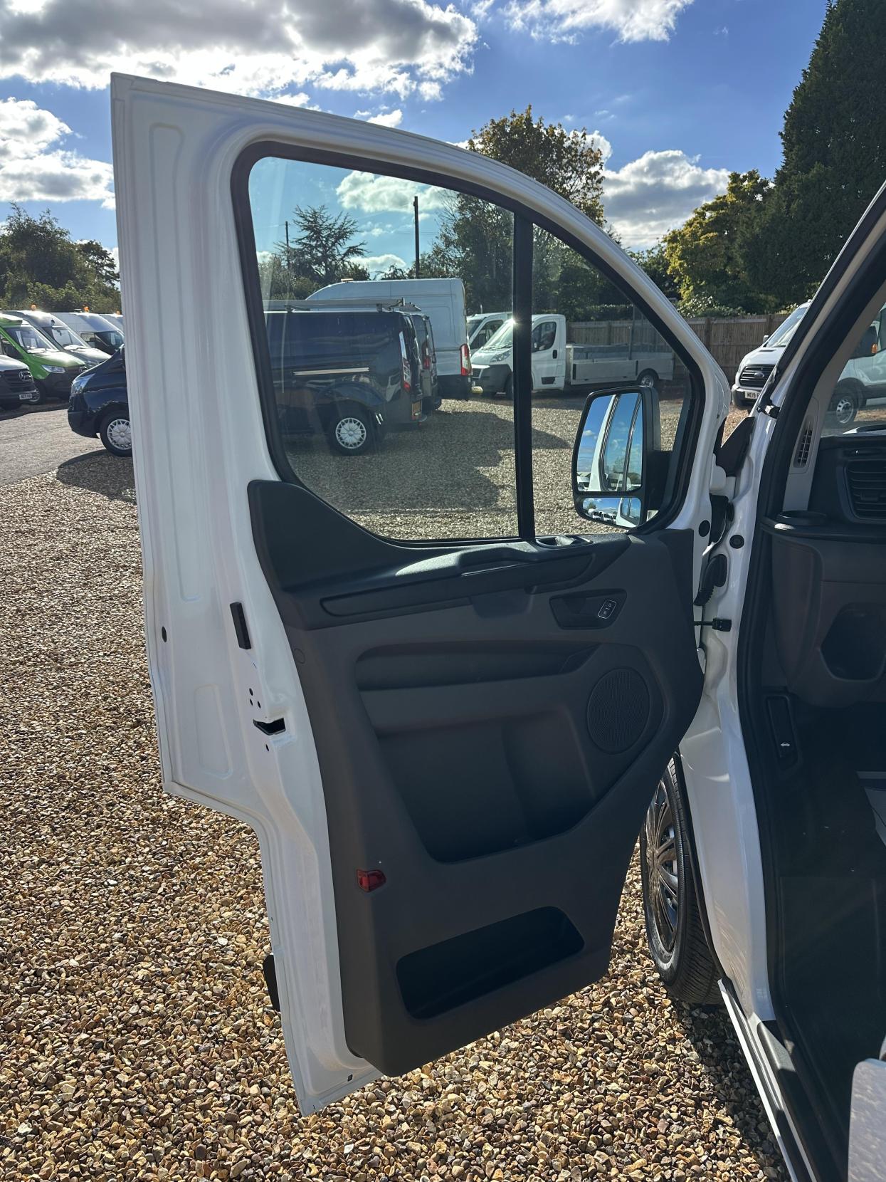 Ford Transit Custom 2.0 280 EcoBlue Leader Panel Van 5dr Diesel Manual L1 H1 Euro 6 (s/s) (105 ps)