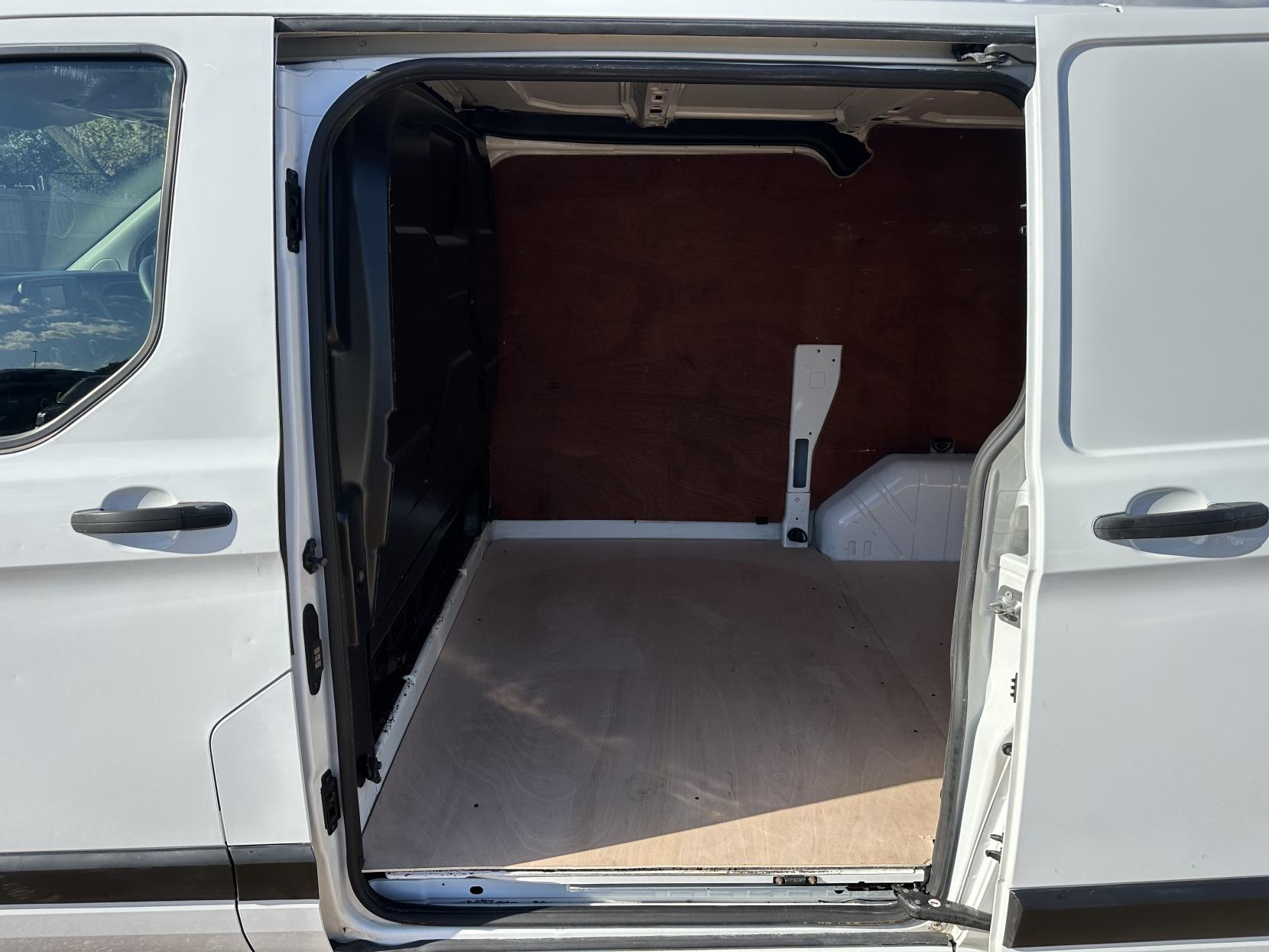 Ford Transit Custom 2.0 280 EcoBlue Leader Panel Van 5dr Diesel Manual L1 H1 Euro 6 (s/s) (105 ps)