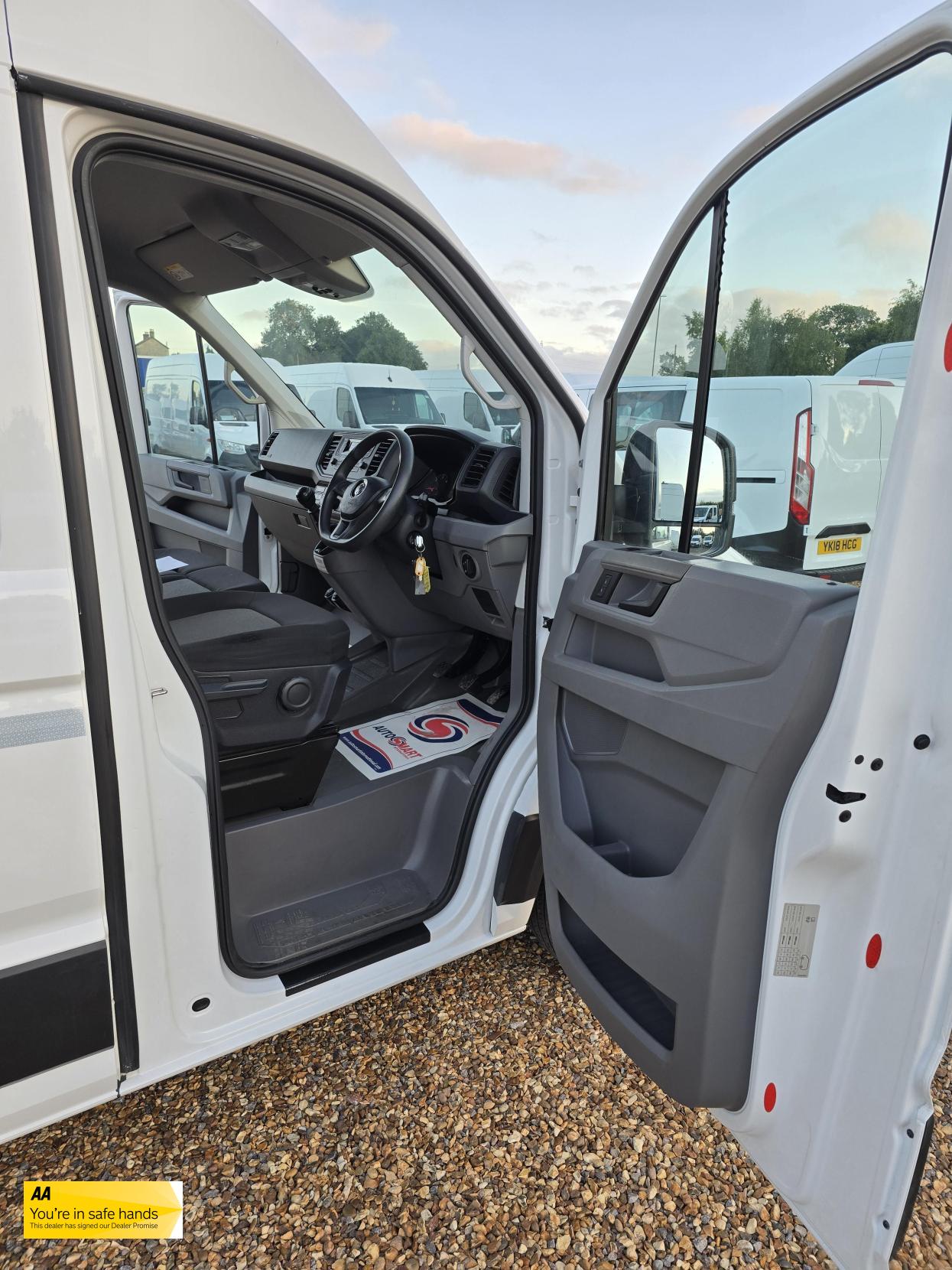 Volkswagen Crafter 2.0 TDI CR35 BlueMotion Tech Startline Panel Van 5dr Diesel Manual FWD MWB High Roof Euro 6 (s/s) (140 ps)