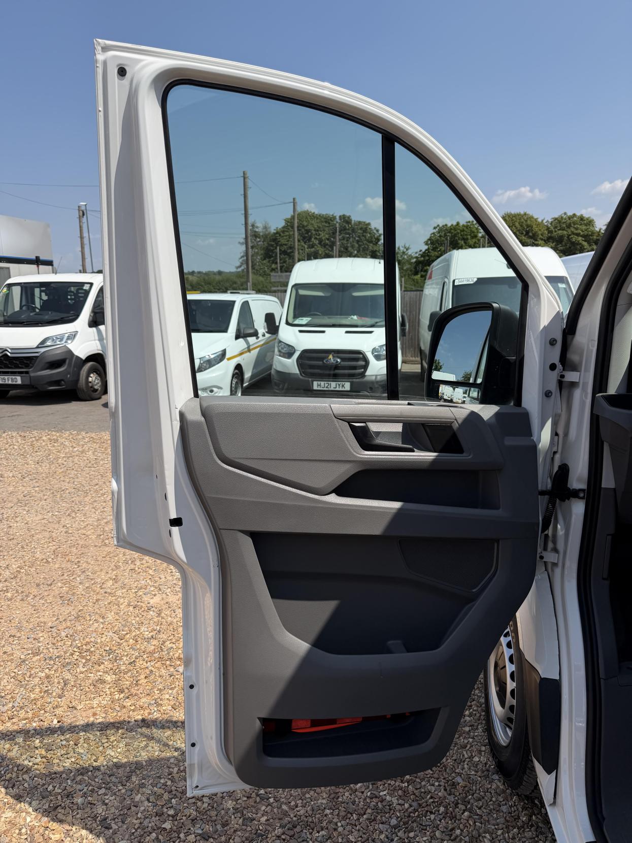2020 MAN TGE 2.0 3140d Panel Van 5dr Diesel Manual FWD LWB High Roof Euro 6 (s/s) (140 ps) - Thumbnail 17