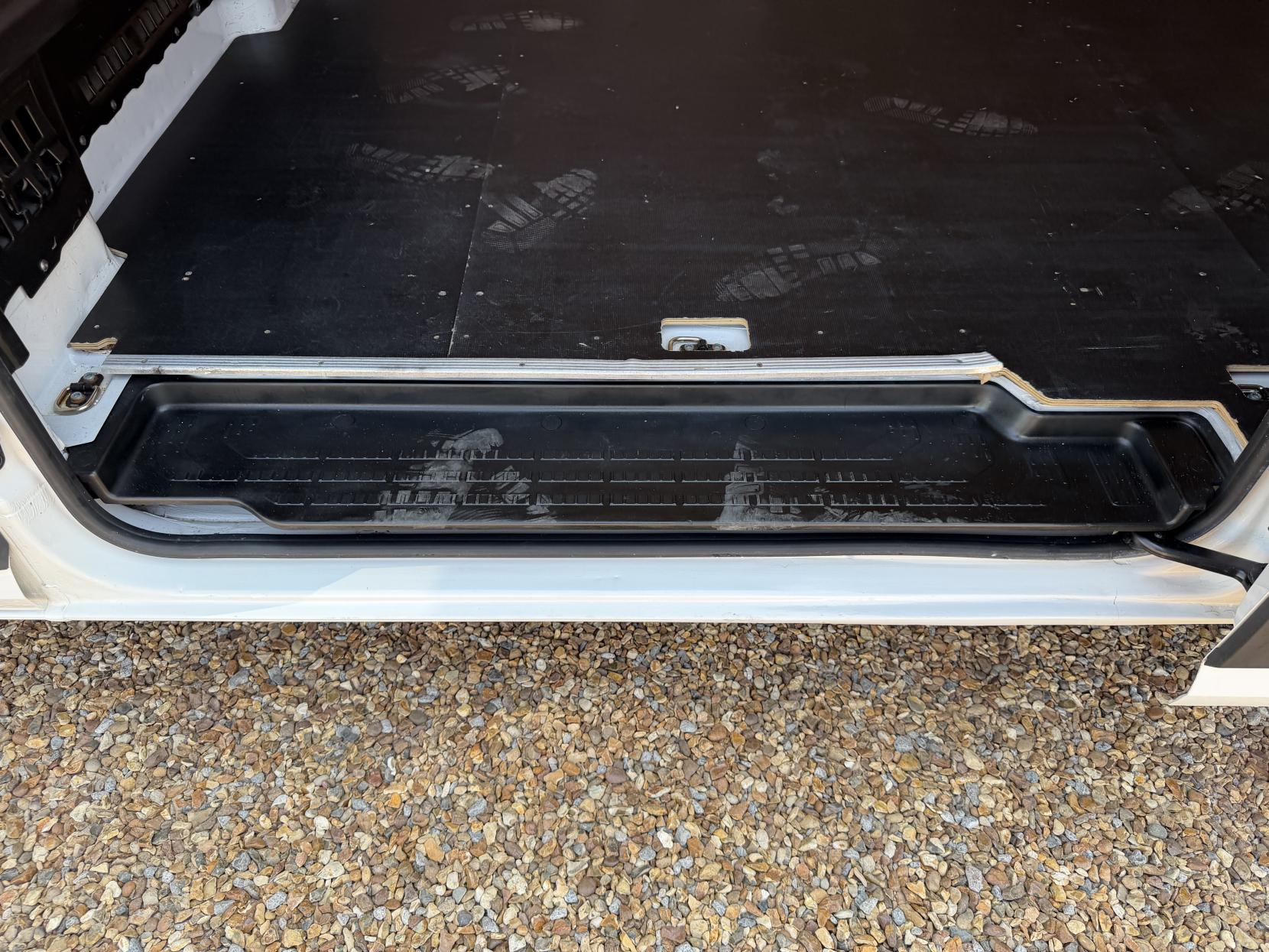 2020 MAN TGE 2.0 3140d Panel Van 5dr Diesel Manual FWD LWB High Roof Euro 6 (s/s) (140 ps) - Thumbnail 26