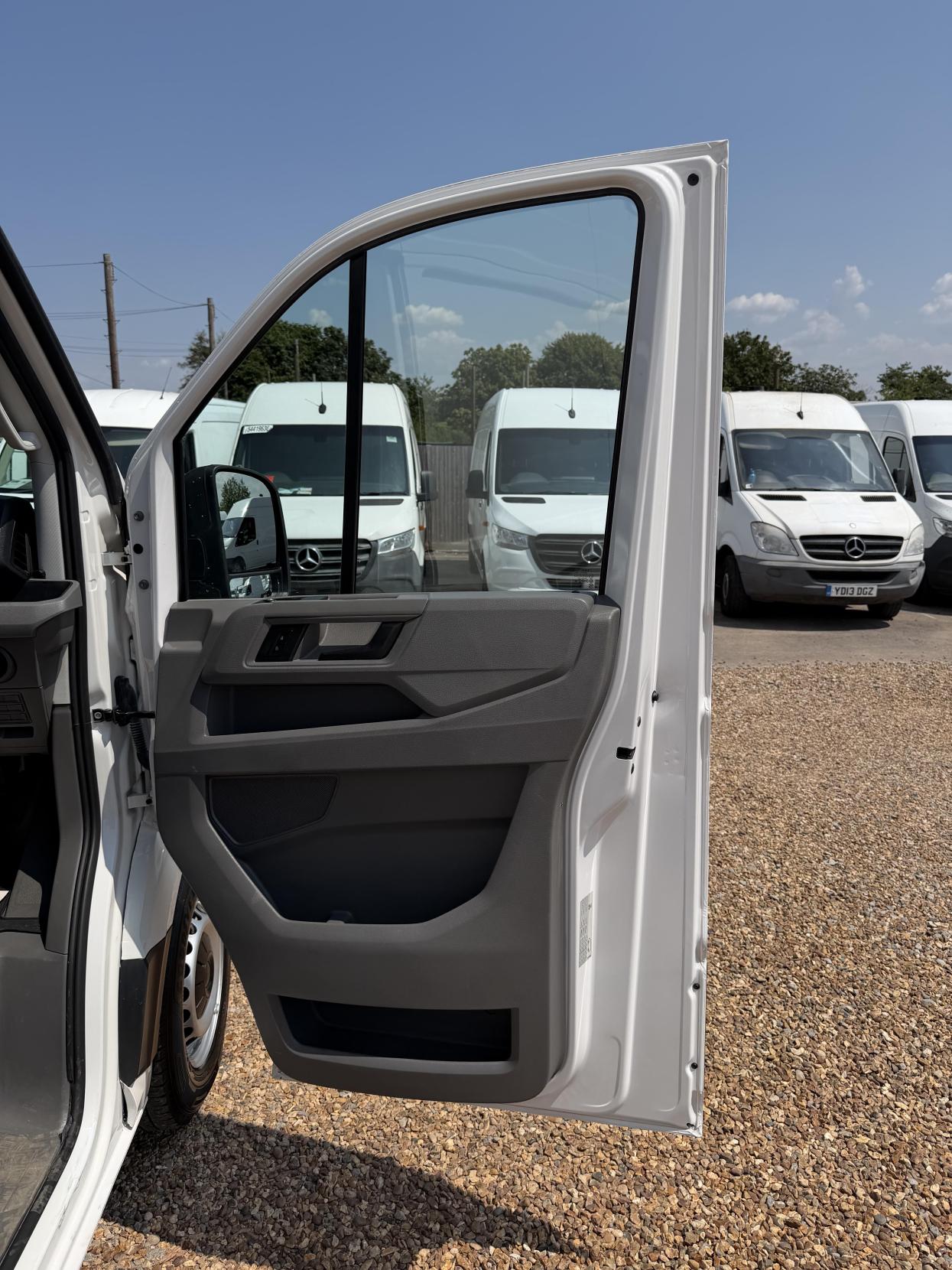 2020 MAN TGE 2.0 3140d Panel Van 5dr Diesel Manual FWD LWB High Roof Euro 6 (s/s) (140 ps) - Thumbnail 15