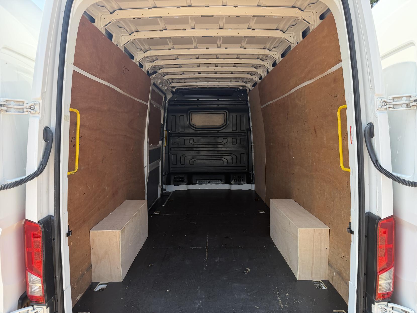 2020 MAN TGE 2.0 3140d Panel Van 5dr Diesel Manual FWD LWB High Roof Euro 6 (s/s) (140 ps) - Thumbnail 3