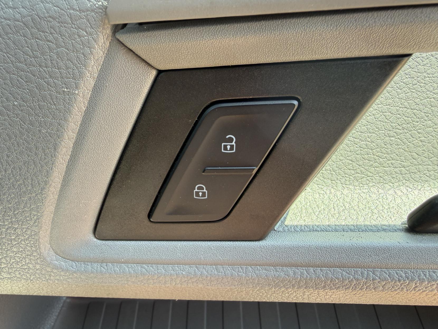 2020 MAN TGE 2.0 3140d Panel Van 5dr Diesel Manual FWD LWB High Roof Euro 6 (s/s) (140 ps) - Thumbnail 34
