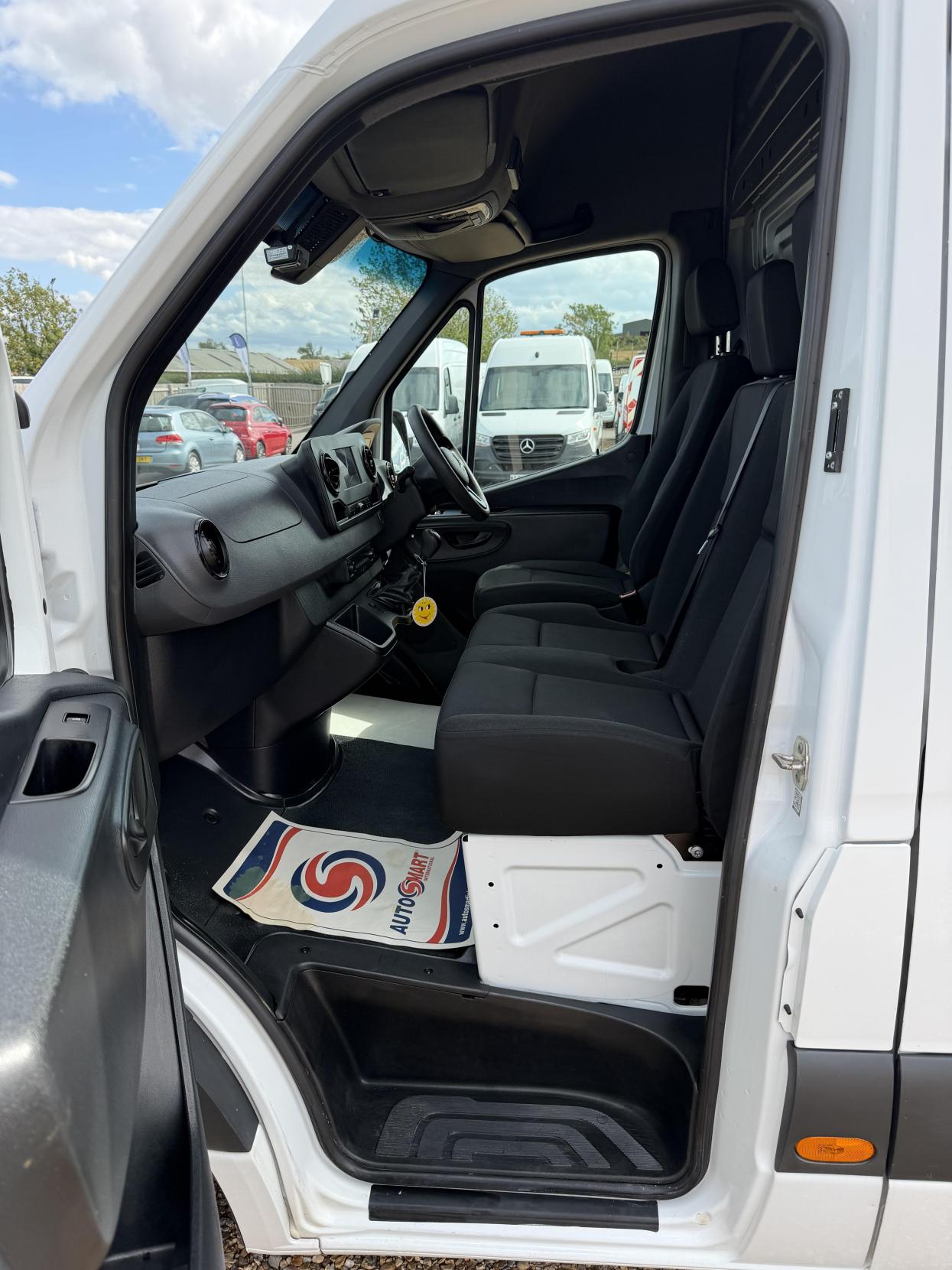 2020 Mercedes-Benz Sprinter 2.1 314 CDI Panel Van 5dr Diesel Manual FWD L2 H2 Euro 6 (143 ps) - Thumbnail 32