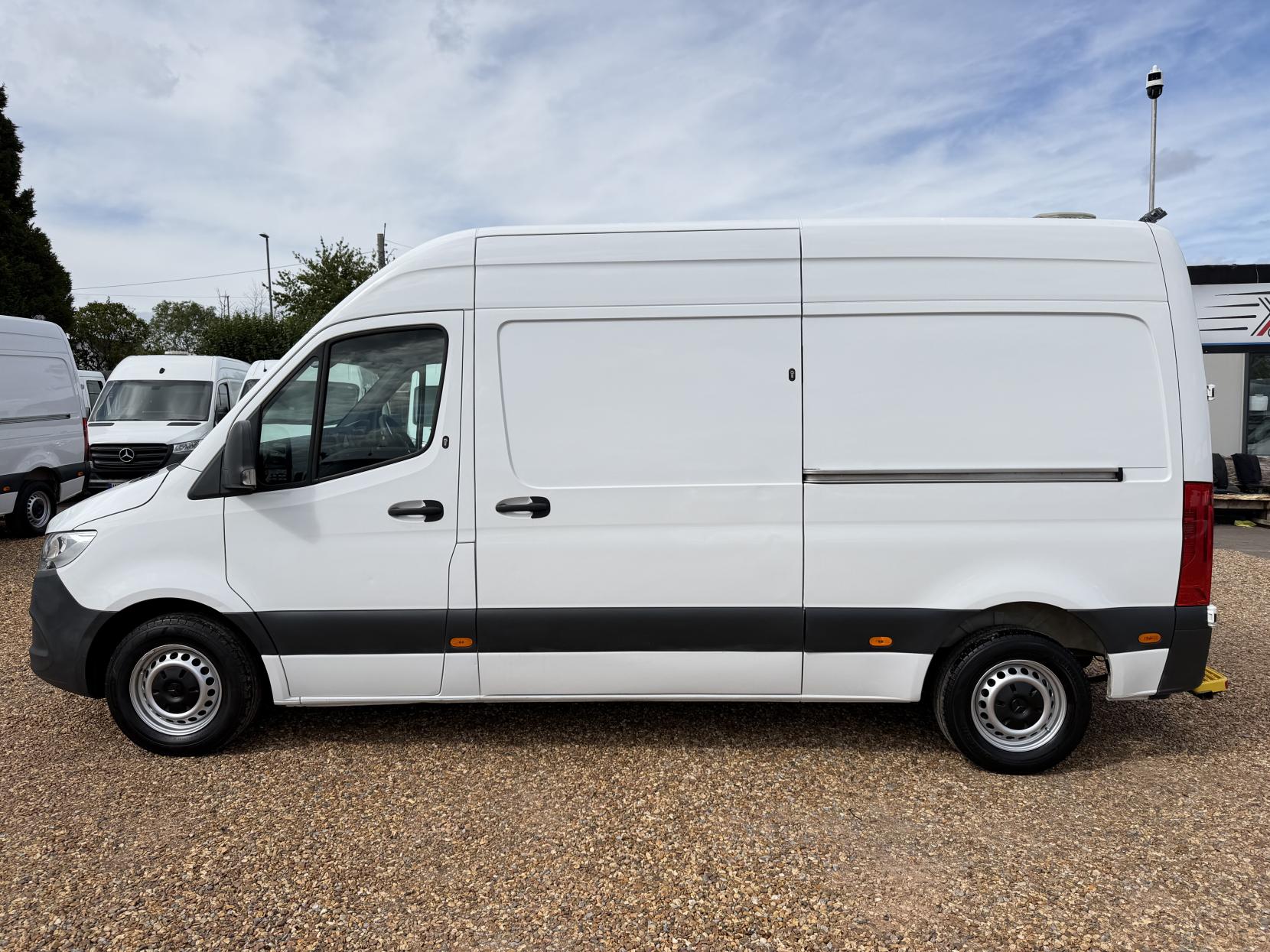 2020 Mercedes-Benz Sprinter 2.1 314 CDI Panel Van 5dr Diesel Manual FWD L2 H2 Euro 6 (143 ps) - Thumbnail 8