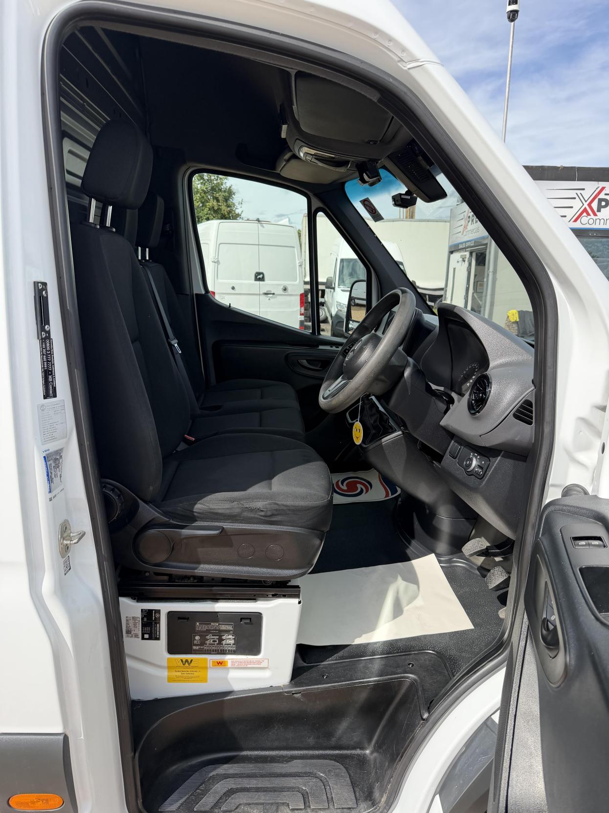 2020 Mercedes-Benz Sprinter 2.1 314 CDI Panel Van 5dr Diesel Manual FWD L2 H2 Euro 6 (143 ps) - Thumbnail 14