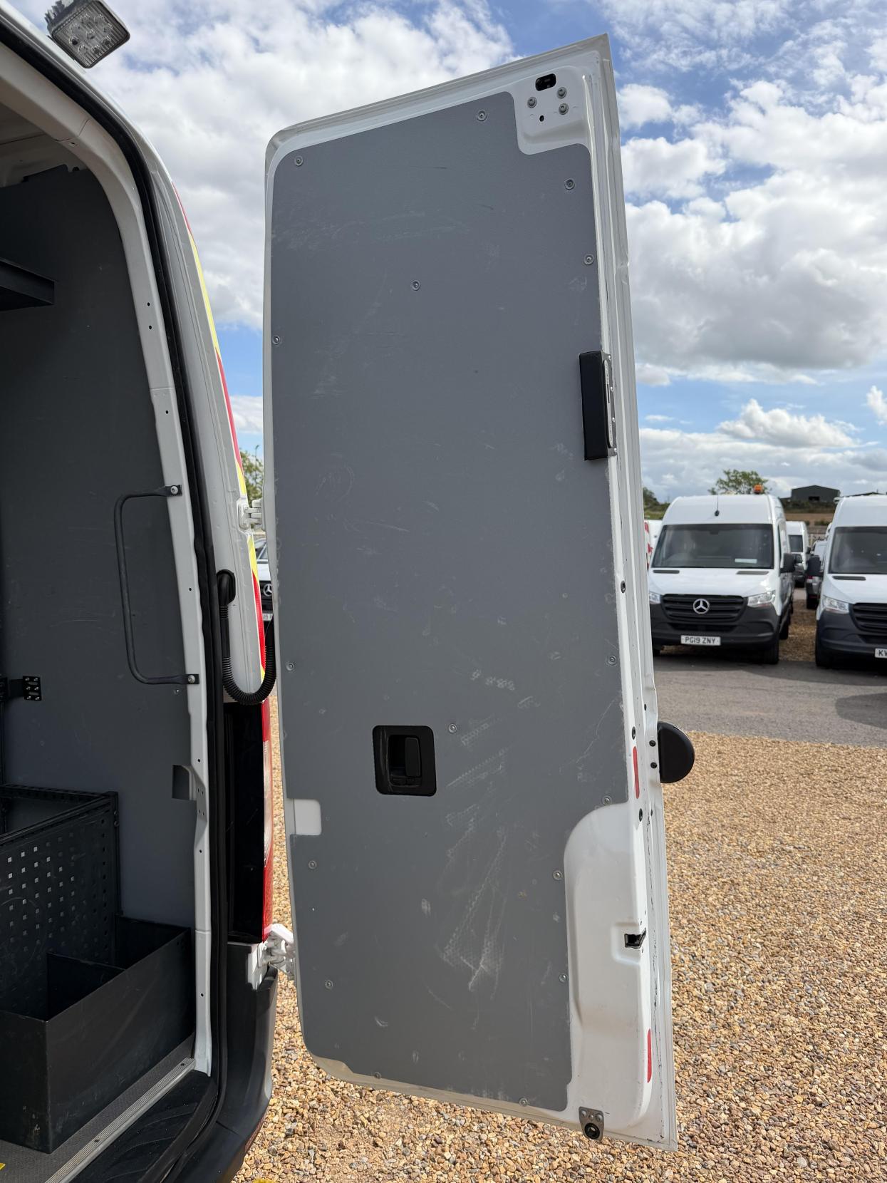 2020 Mercedes-Benz Sprinter 2.1 314 CDI Panel Van 5dr Diesel Manual FWD L2 H2 Euro 6 (143 ps) - Thumbnail 39