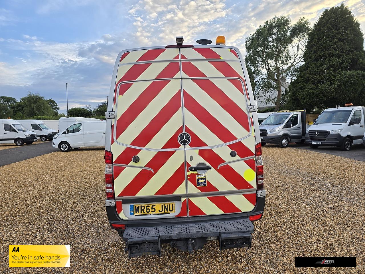 Mercedes-Benz Sprinter 2.1 313 CDi BlueEFFICIENCY Panel Van 4dr Diesel Manual RWD L1 H3 (211 g/km, 129 bhp)