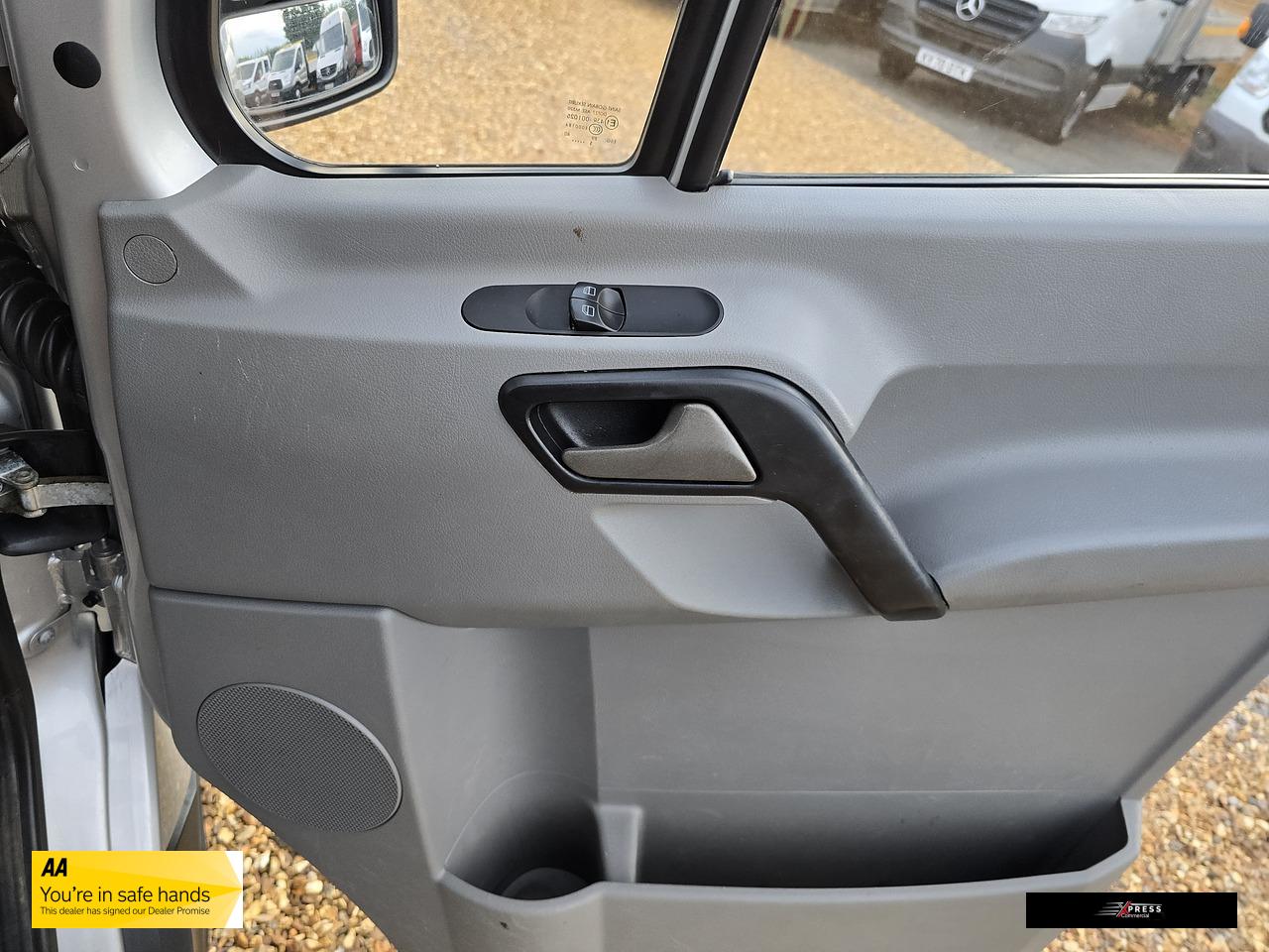 Mercedes-Benz Sprinter 2.1 313 CDi BlueEFFICIENCY Panel Van 4dr Diesel Manual RWD L1 H3 (211 g/km, 129 bhp)