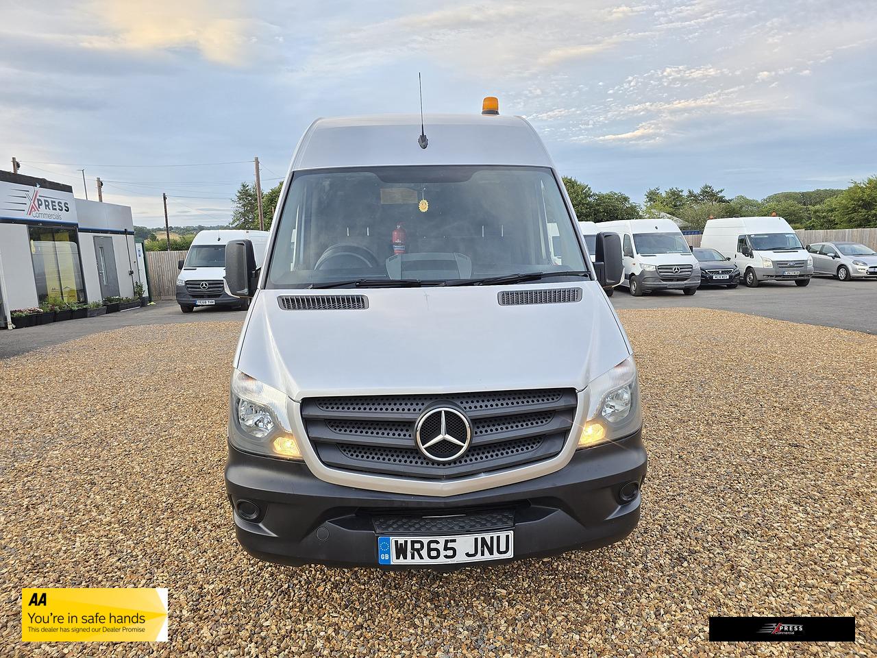 Mercedes-Benz Sprinter 2.1 313 CDi BlueEFFICIENCY Panel Van 4dr Diesel Manual RWD L1 H3 (211 g/km, 129 bhp)