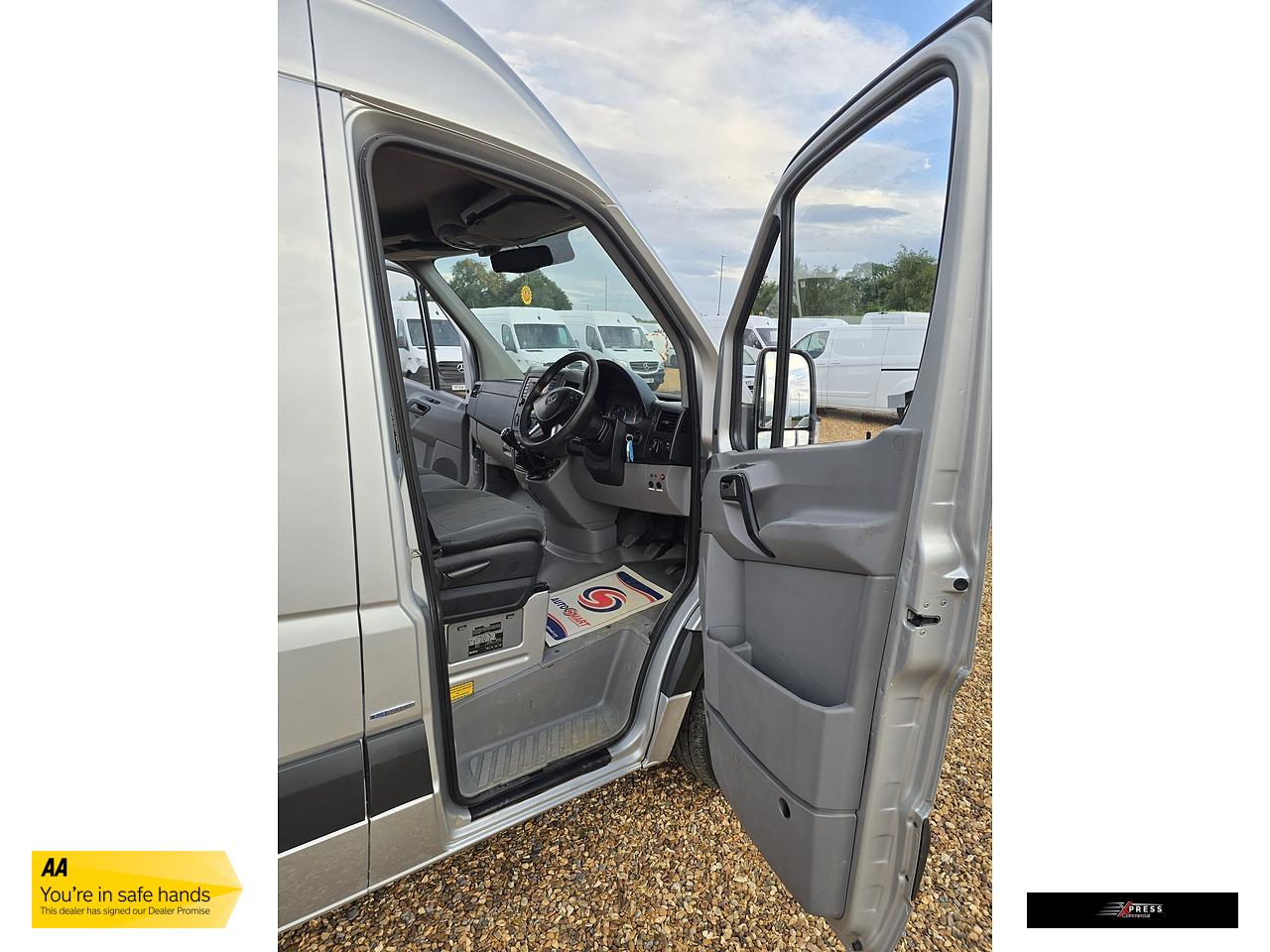 Mercedes-Benz Sprinter 2.1 313 CDi BlueEFFICIENCY Panel Van 4dr Diesel Manual RWD L1 H3 (211 g/km, 129 bhp)
