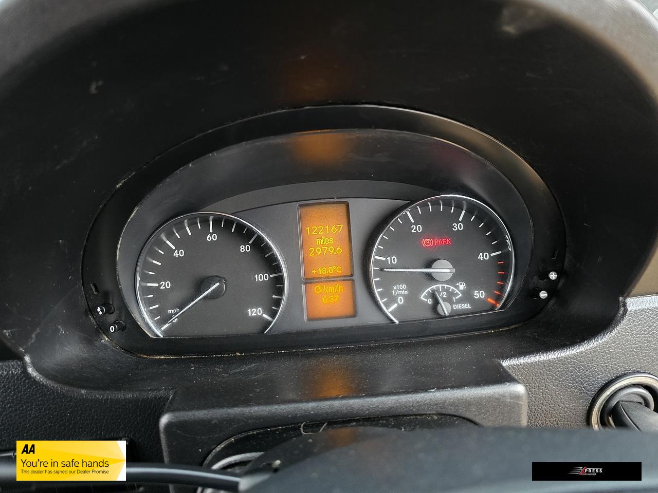 Mercedes-Benz Sprinter 2.1 313 CDi BlueEFFICIENCY Panel Van 4dr Diesel Manual RWD L1 H3 (211 g/km, 129 bhp)