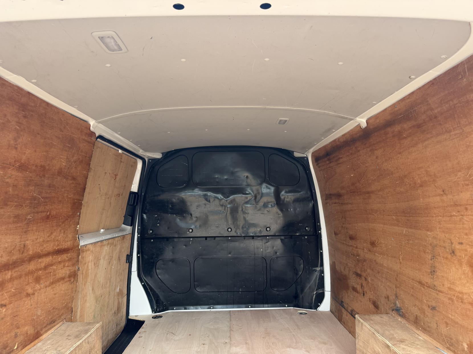 2022 Volkswagen Transporter 2.0 TDI T28 Startline Panel Van 5dr Diesel Manual FWD SWB Euro 6 (s/s) (110 ps) - Thumbnail 33