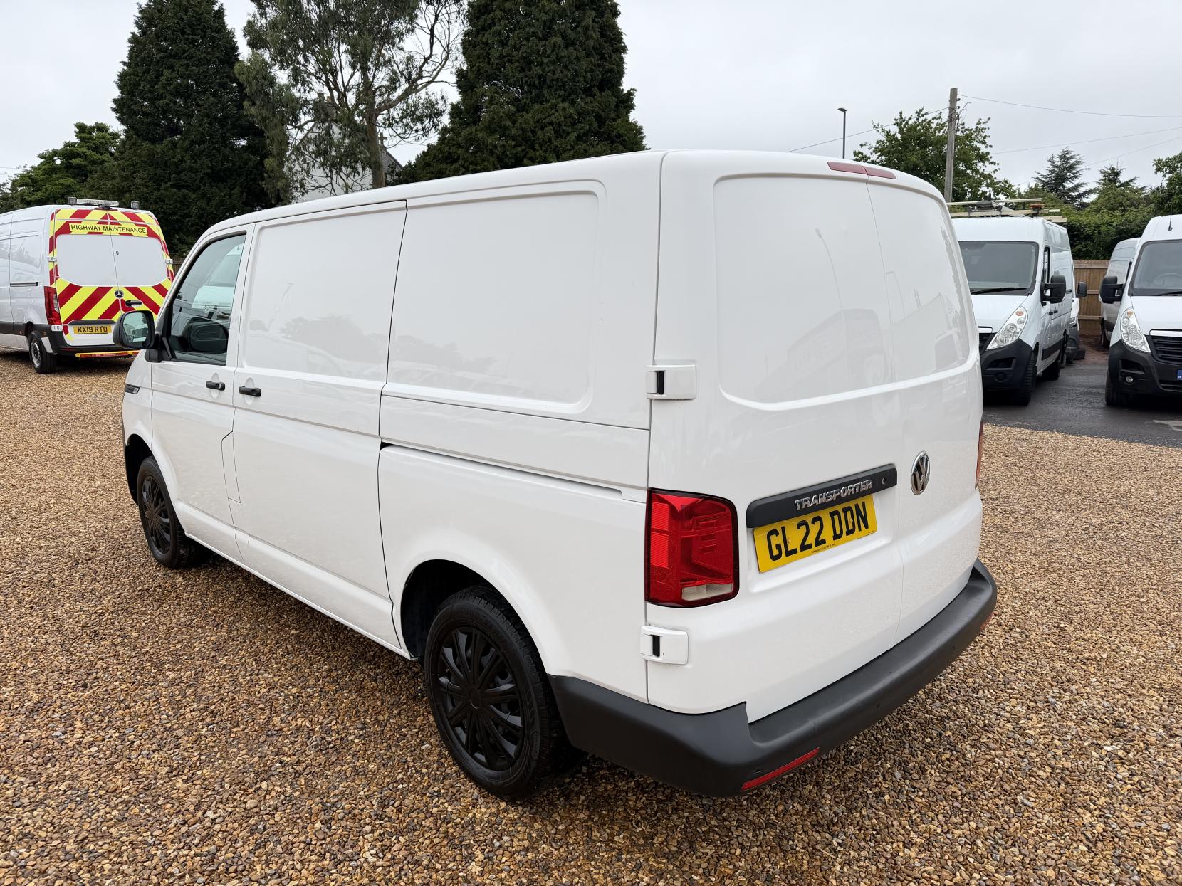 2022 Volkswagen Transporter 2.0 TDI T28 Startline Panel Van 5dr Diesel Manual FWD SWB Euro 6 (s/s) (110 ps) - Thumbnail 9
