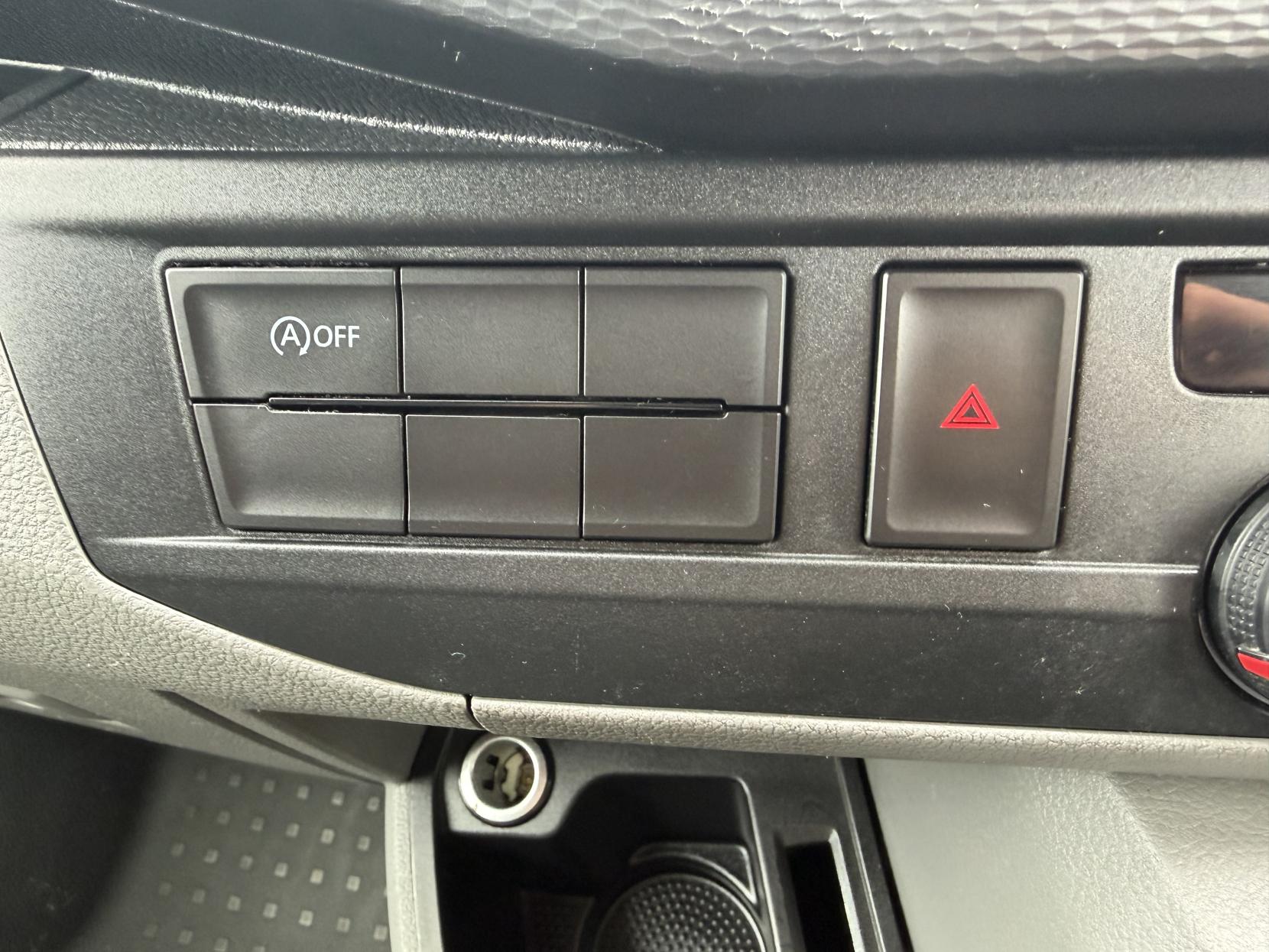 2022 Volkswagen Transporter 2.0 TDI T28 Startline Panel Van 5dr Diesel Manual FWD SWB Euro 6 (s/s) (110 ps) - Thumbnail 40