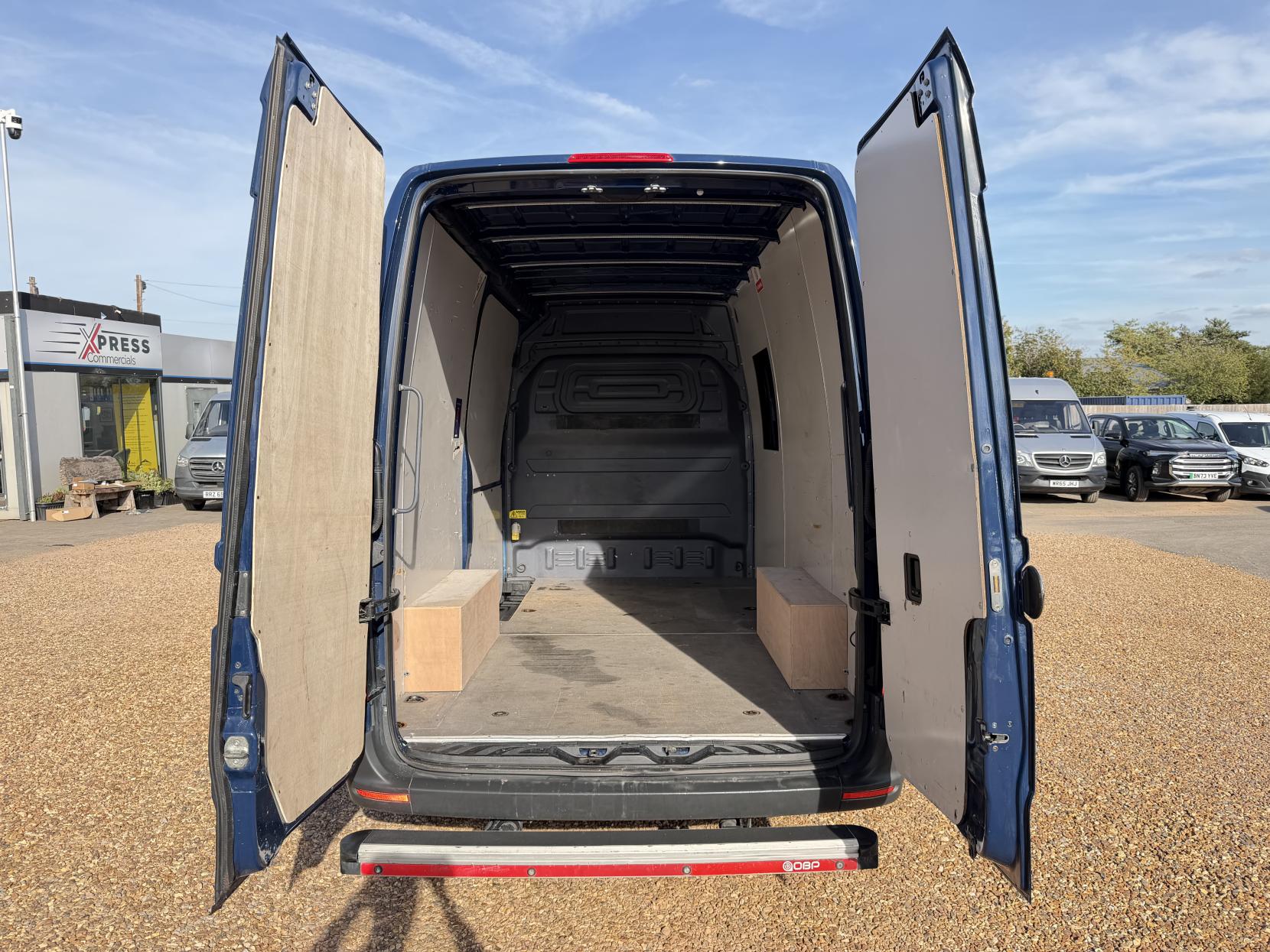 2020 Mercedes-Benz Sprinter 2.1 316 CDI Panel Van 5dr Diesel Manual RWD L2 H2 Euro 6 (163 ps) - Thumbnail 3