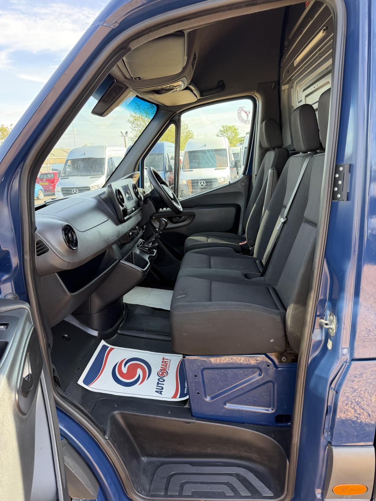 2020 Mercedes-Benz Sprinter 2.1 316 CDI Panel Van 5dr Diesel Manual RWD L2 H2 Euro 6 (163 ps) - Thumbnail 31