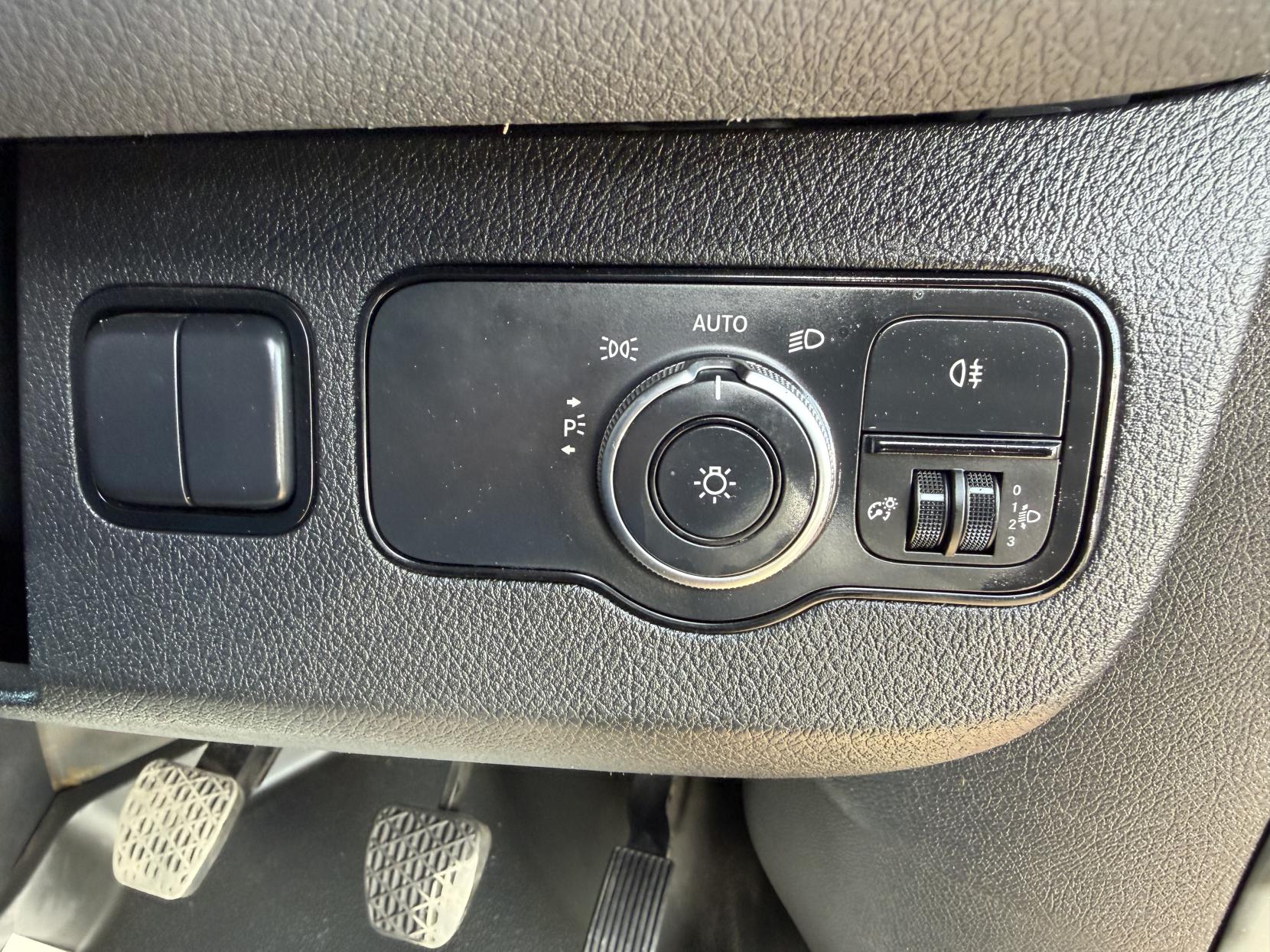 2020 Mercedes-Benz Sprinter 2.1 316 CDI Panel Van 5dr Diesel Manual RWD L2 H2 Euro 6 (163 ps) - Thumbnail 27