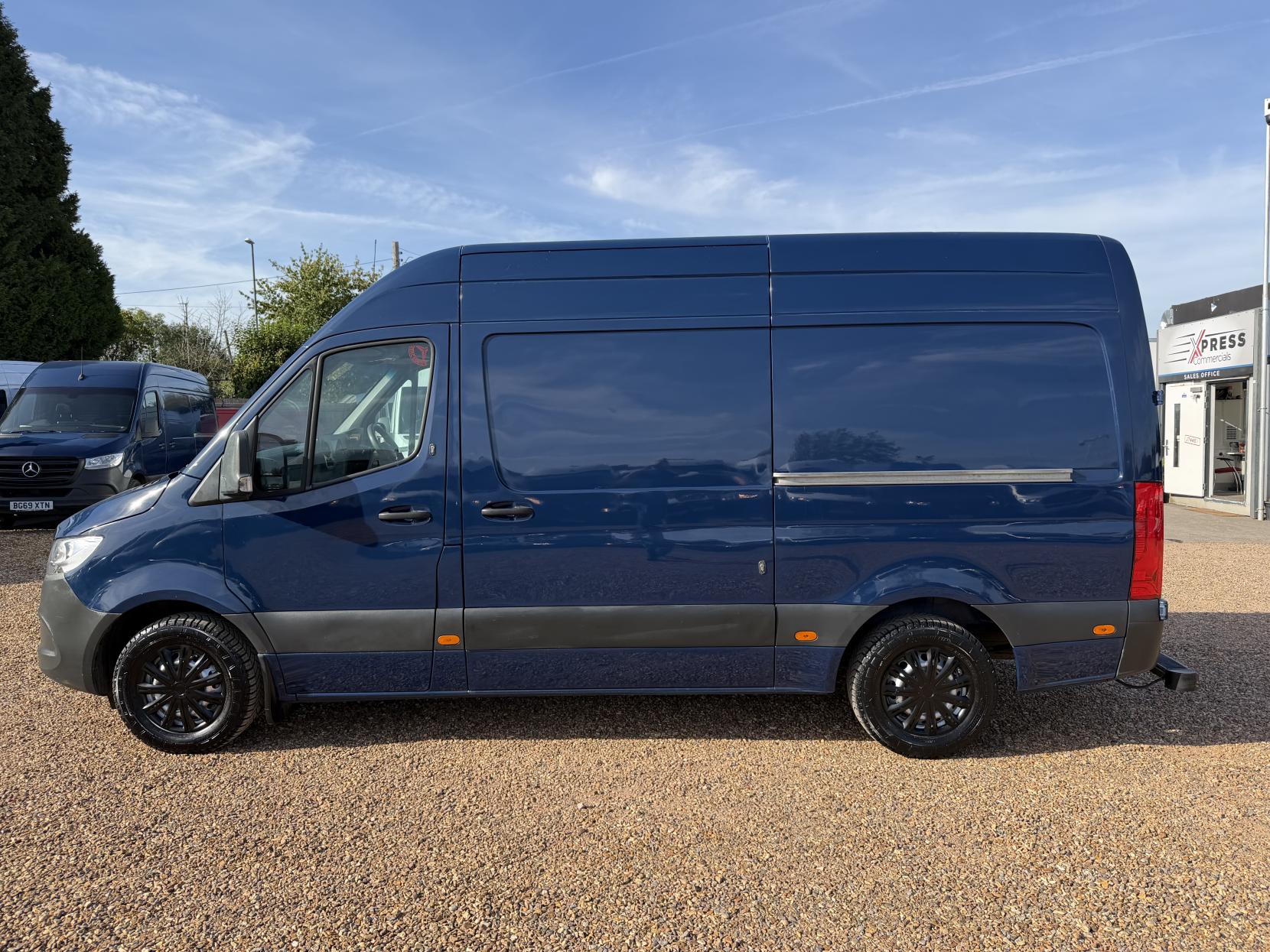 2020 Mercedes-Benz Sprinter 2.1 316 CDI Panel Van 5dr Diesel Manual RWD L2 H2 Euro 6 (163 ps) - Thumbnail 9