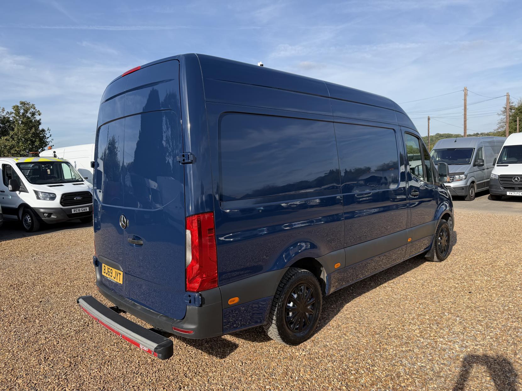 2020 Mercedes-Benz Sprinter 2.1 316 CDI Panel Van 5dr Diesel Manual RWD L2 H2 Euro 6 (163 ps) - Thumbnail 12