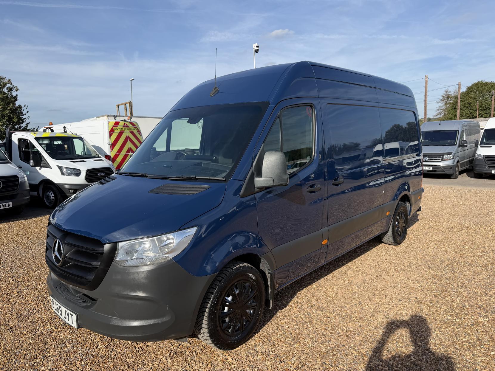 2020 Mercedes-Benz Sprinter 2.1 316 CDI Panel Van 5dr Diesel Manual RWD L2 H2 Euro 6 (163 ps) - Thumbnail 8