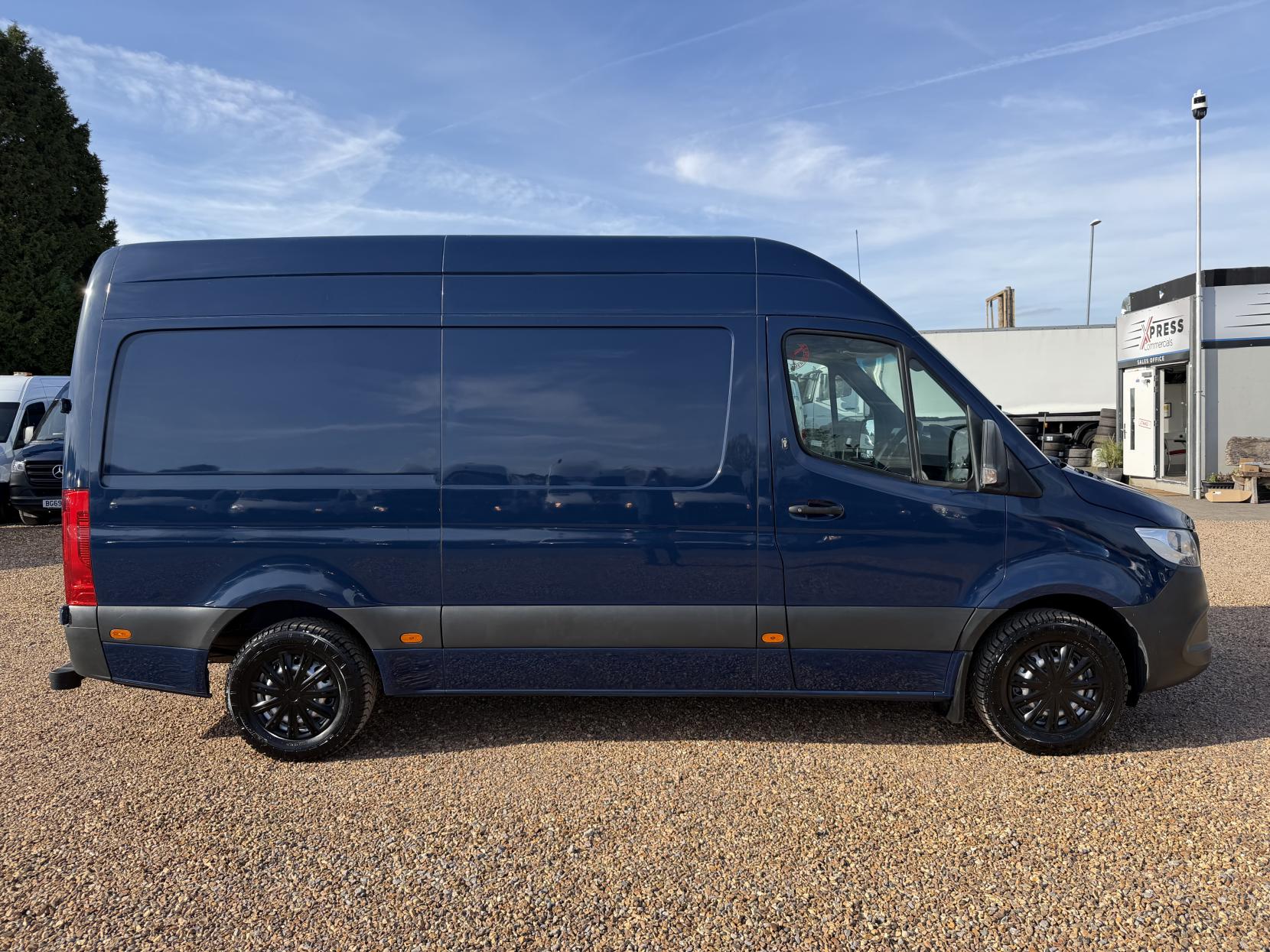 2020 Mercedes-Benz Sprinter 2.1 316 CDI Panel Van 5dr Diesel Manual RWD L2 H2 Euro 6 (163 ps) - Thumbnail 13