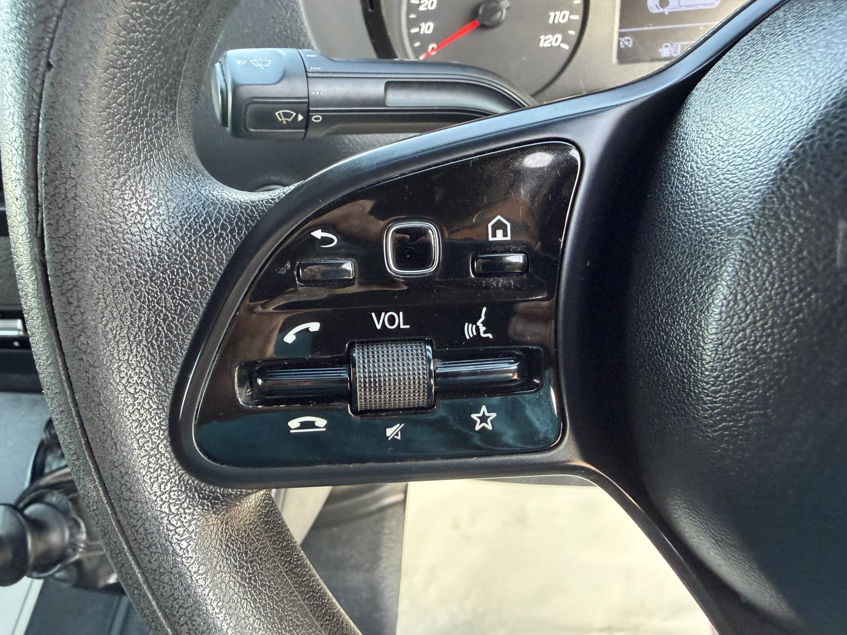2020 Mercedes-Benz Sprinter 2.1 316 CDI Panel Van 5dr Diesel Manual RWD L2 H2 Euro 6 (163 ps) - Thumbnail 18