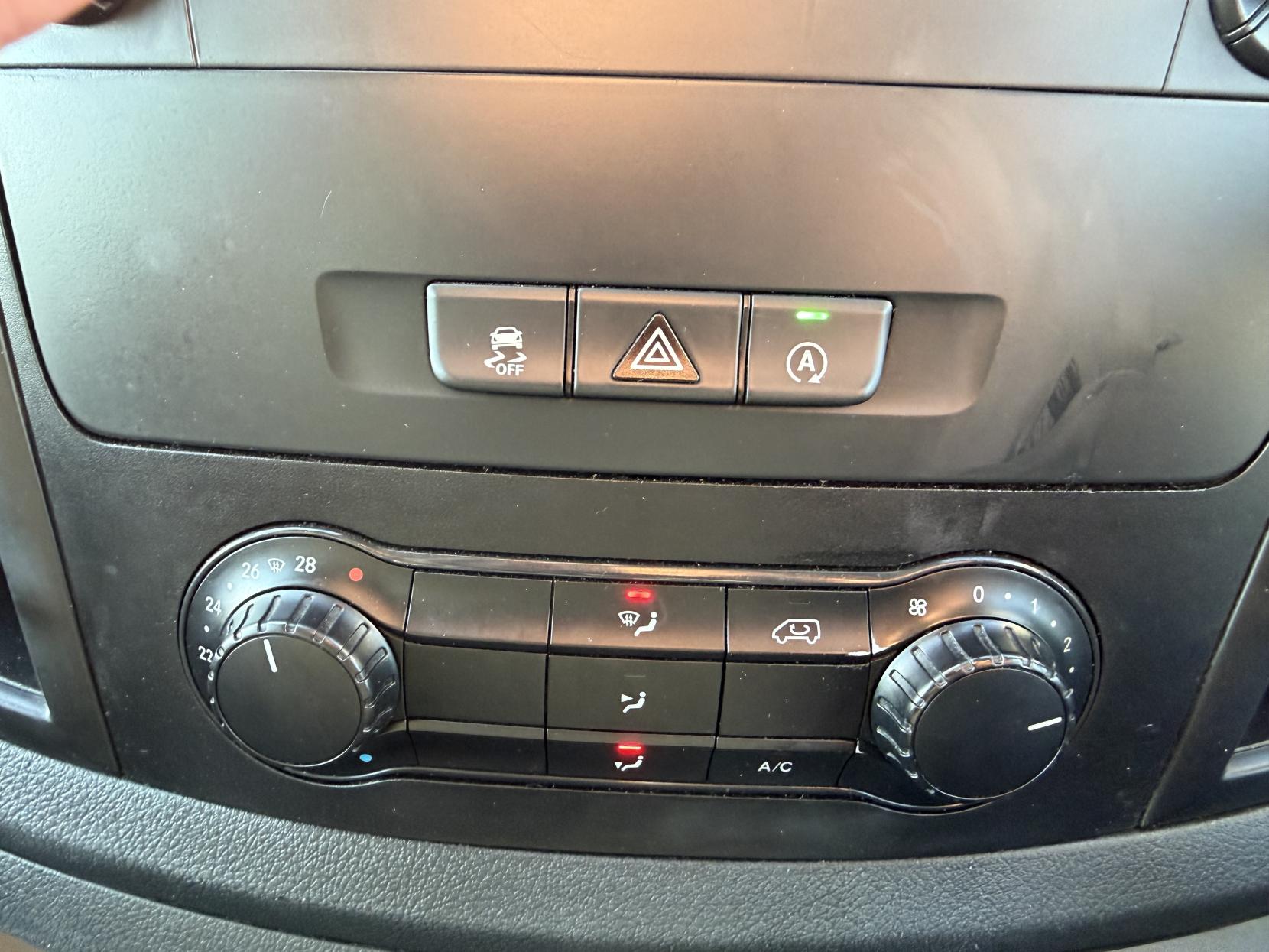 Mercedes-Benz Vito 2.1 114 CDI BlueTEC Panel Van 6dr Diesel Manual RWD L2 Euro 6 (136 ps)