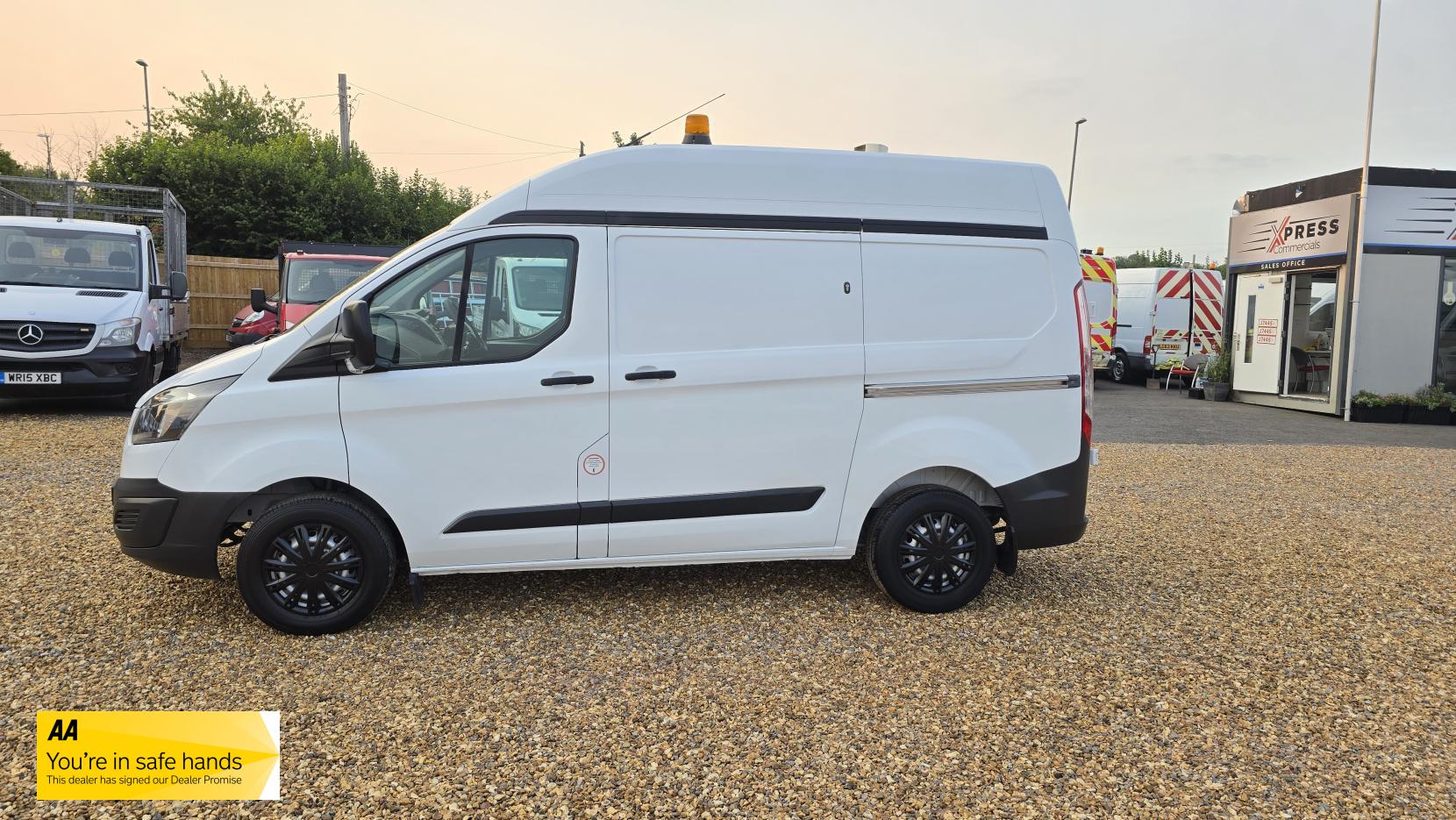 Ford Transit Custom 2.2 TDCi 290 Panel Van 5dr Diesel Manual L1 H1 (186 g/km, 98 bhp)