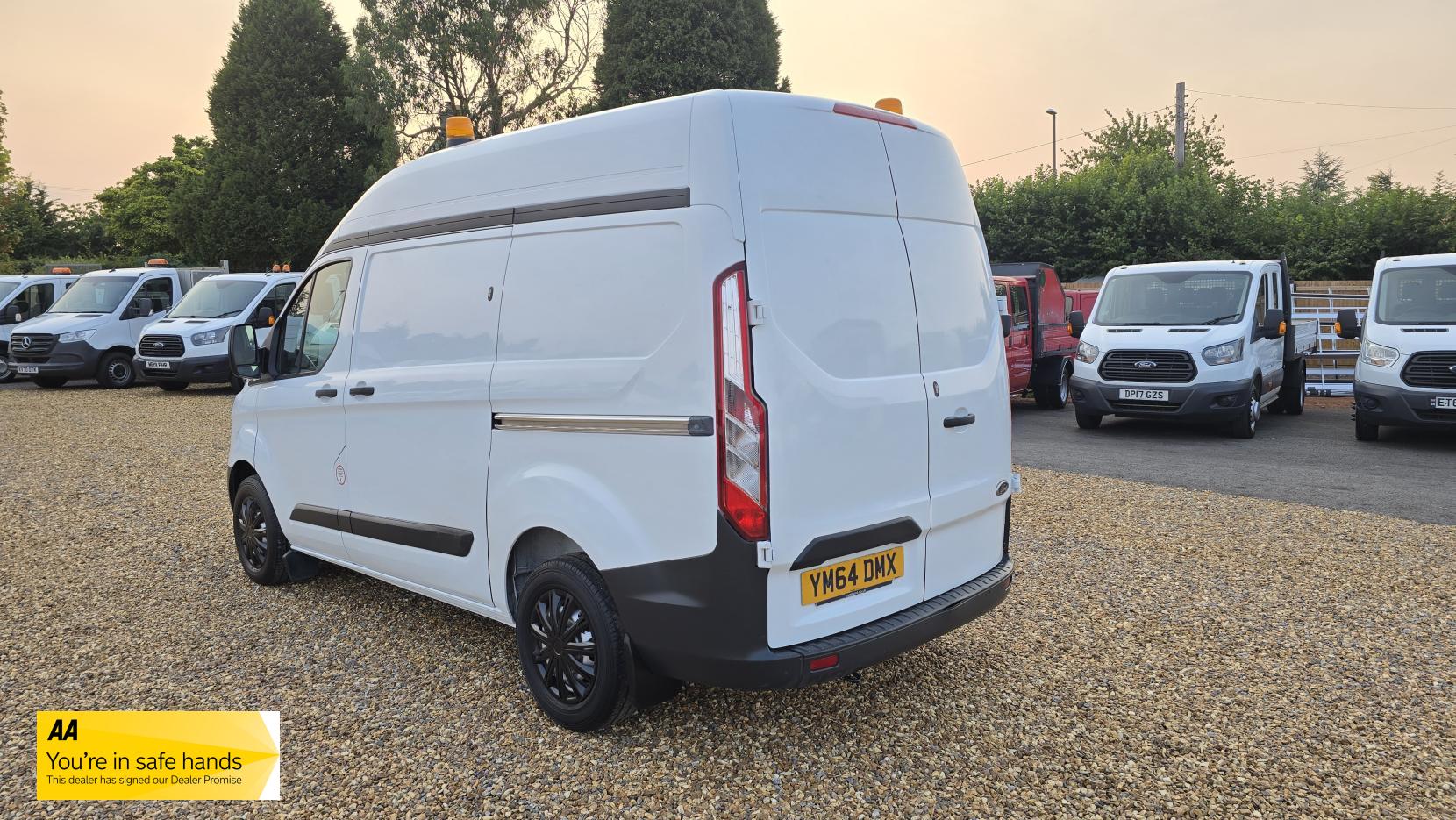 Ford Transit Custom 2.2 TDCi 290 Panel Van 5dr Diesel Manual L1 H1 (186 g/km, 98 bhp)