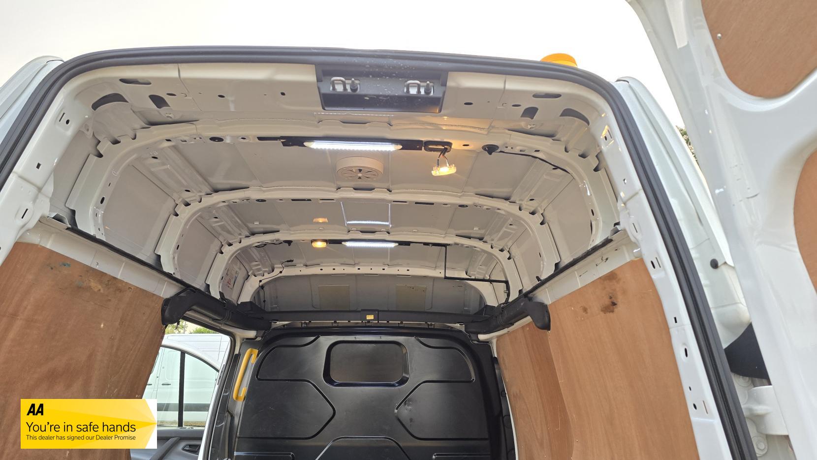 Ford Transit Custom 2.2 TDCi 290 Panel Van 5dr Diesel Manual L1 H1 (186 g/km, 98 bhp)