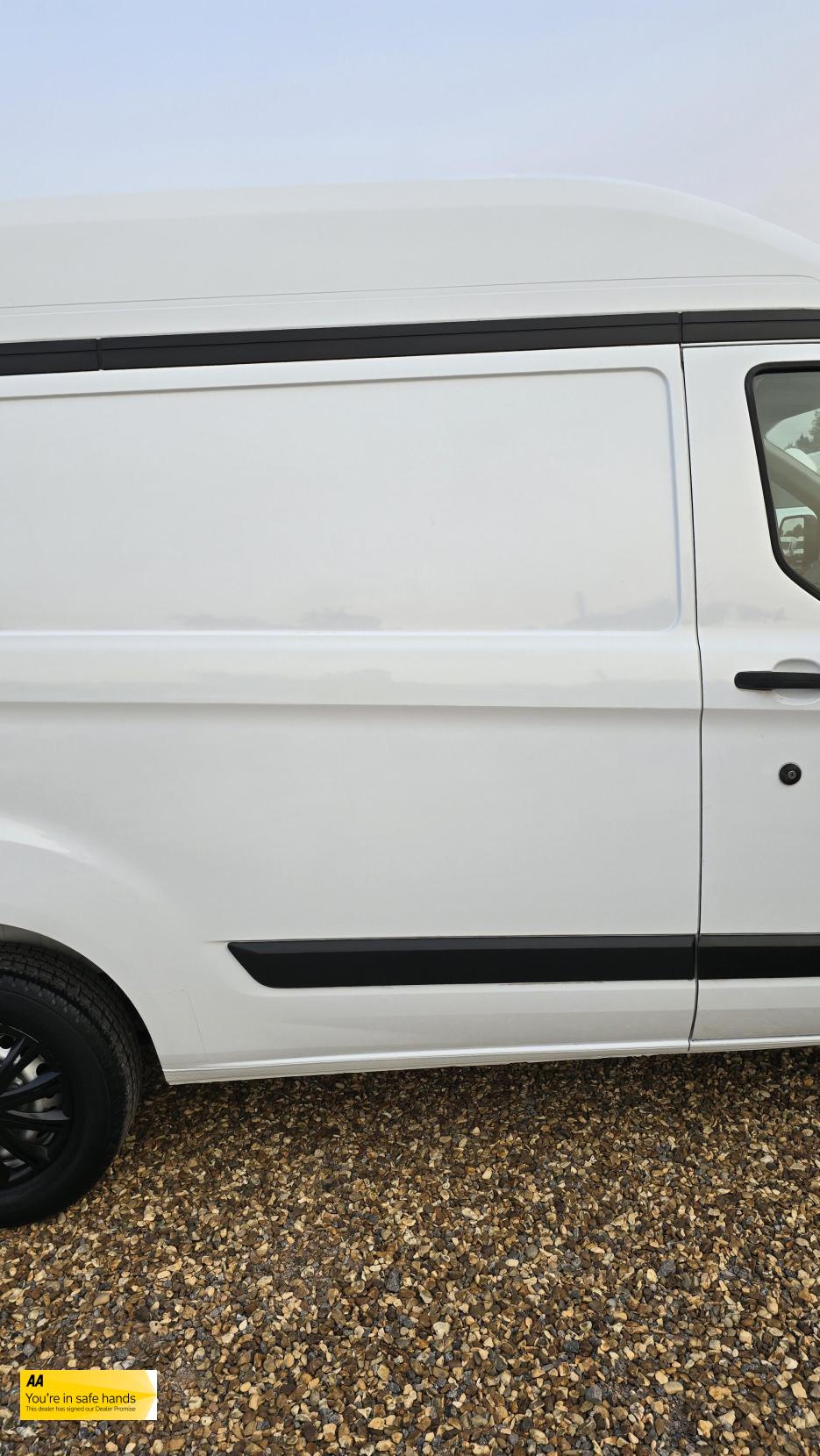 Ford Transit Custom 2.2 TDCi 290 Panel Van 5dr Diesel Manual L1 H1 (186 g/km, 98 bhp)