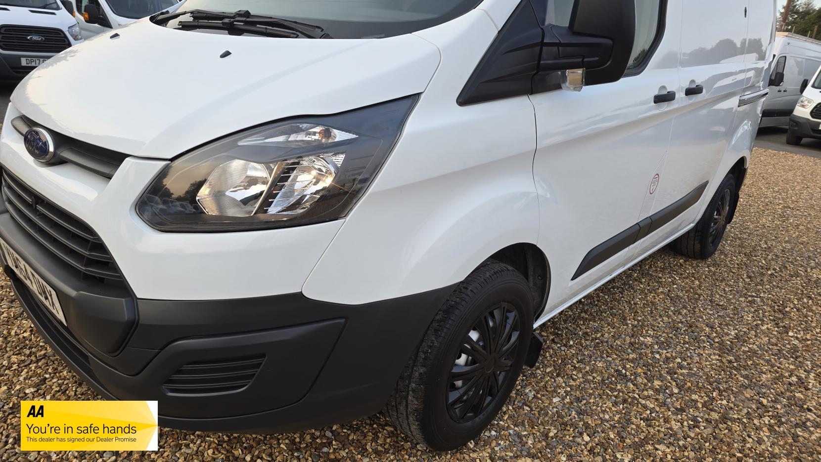 Ford Transit Custom 2.2 TDCi 290 Panel Van 5dr Diesel Manual L1 H1 (186 g/km, 98 bhp)