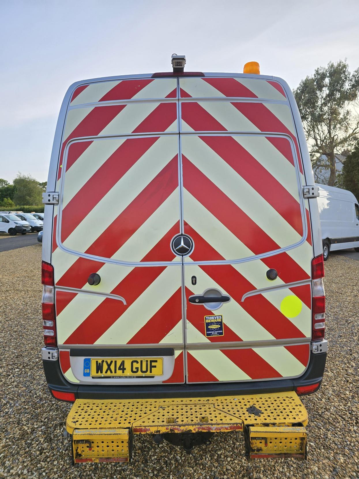 Mercedes-Benz Sprinter 2.1 313 CDi Panel Van 4dr Diesel Manual RWD L1 H3 (222 g/km, 129 bhp)