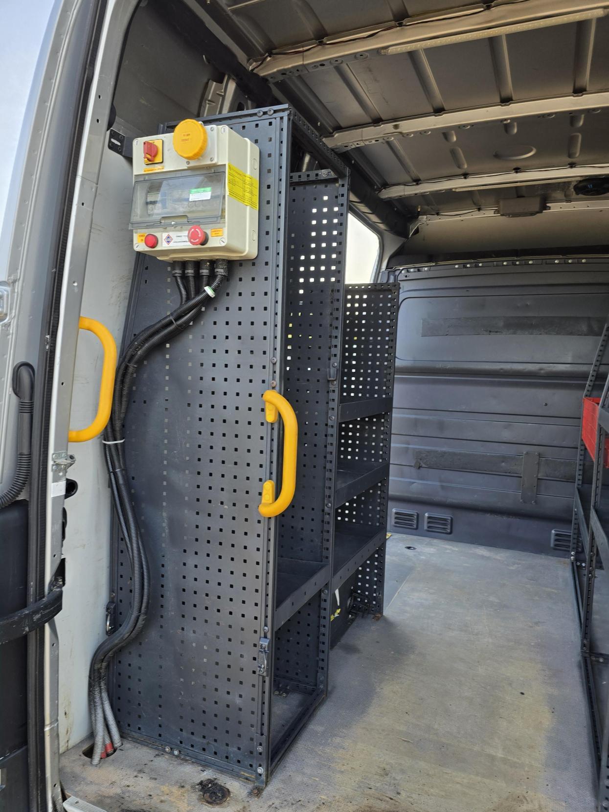 Mercedes-Benz Sprinter 2.1 313 CDi Panel Van 4dr Diesel Manual RWD L1 H3 (222 g/km, 129 bhp)