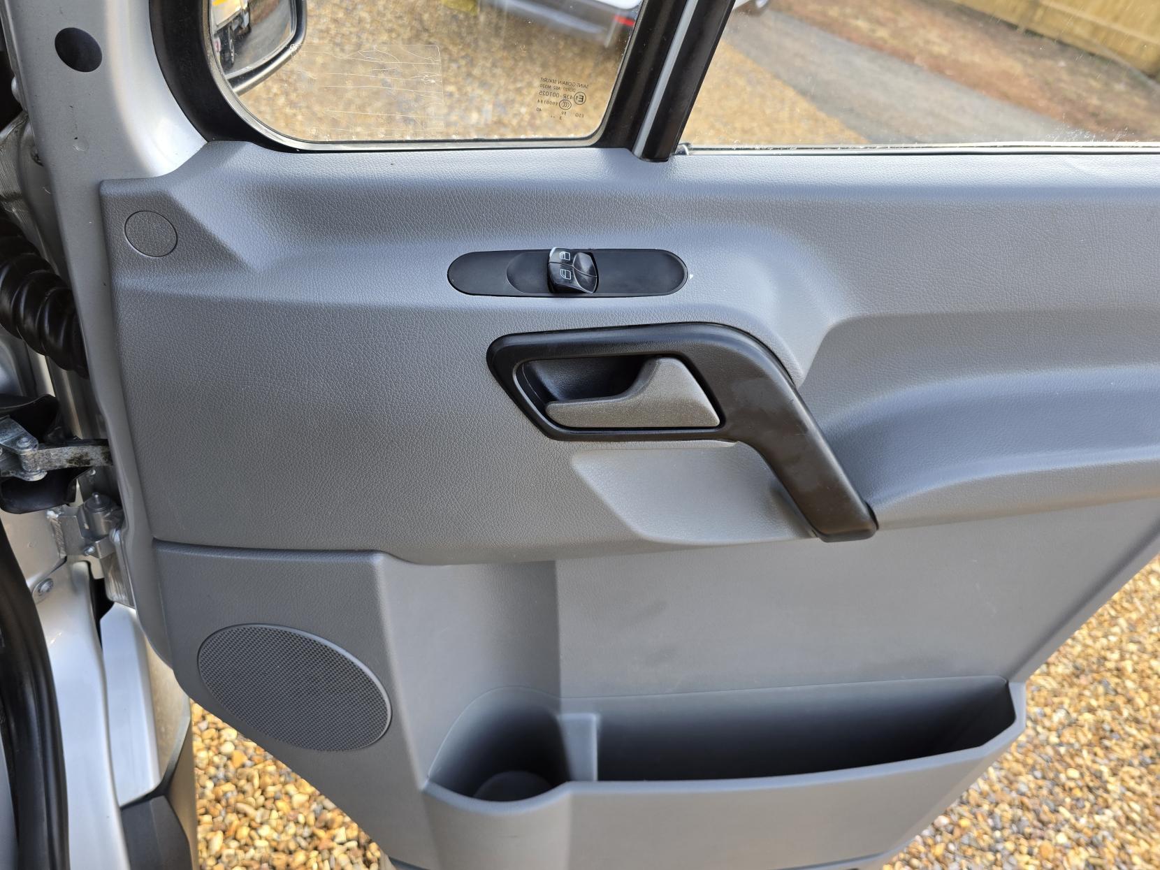 Mercedes-Benz Sprinter 2.1 313 CDi Panel Van 4dr Diesel Manual RWD L1 H3 (222 g/km, 129 bhp)