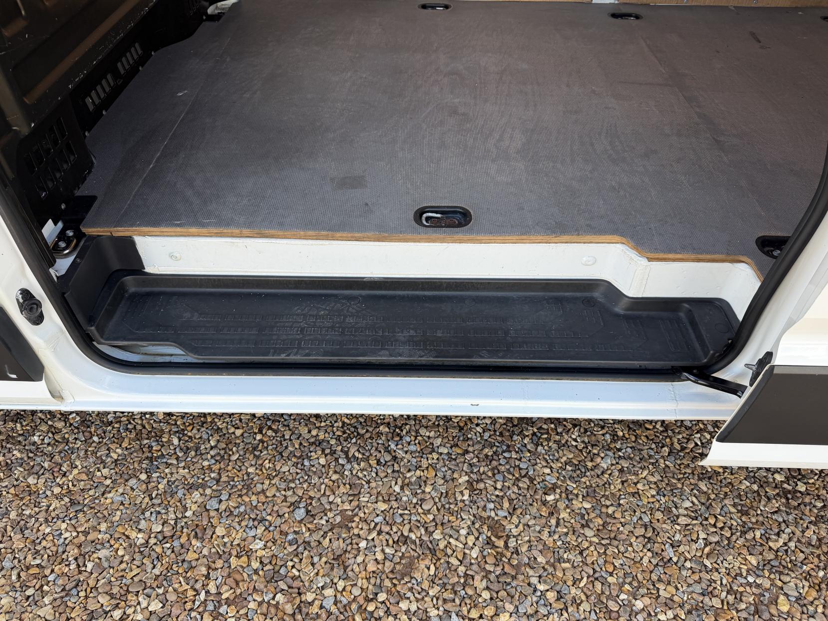 Volkswagen Crafter 2.0 TDI CR35 Trendline Panel Van 5dr Diesel Manual RWD LWB High Roof Euro 6 (s/s) (140 ps)