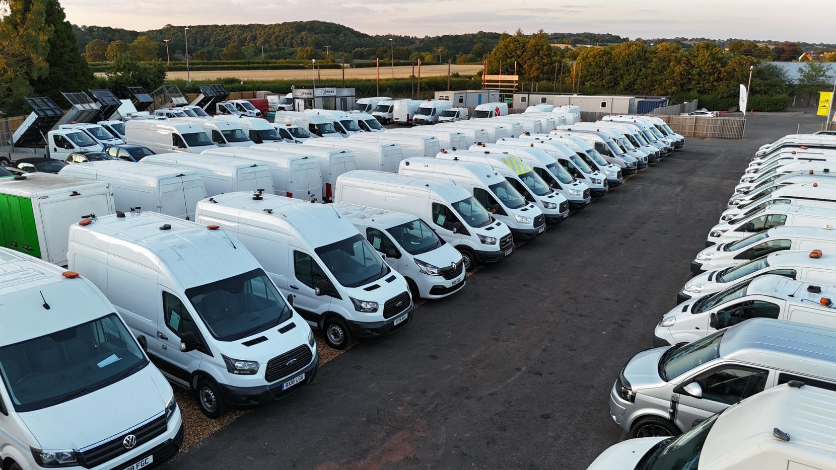 Volkswagen Crafter 2.0 TDI CR35 Trendline Panel Van 5dr Diesel Manual RWD LWB High Roof Euro 6 (s/s) (140 ps)